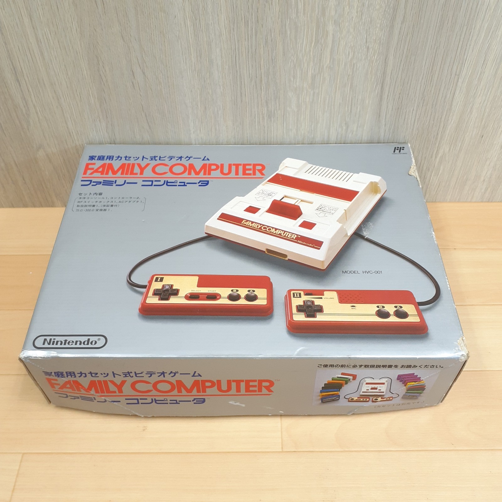 Japanese original Famicom Console boxed CIB with 6 Games tested 1983 HVC-001 NES