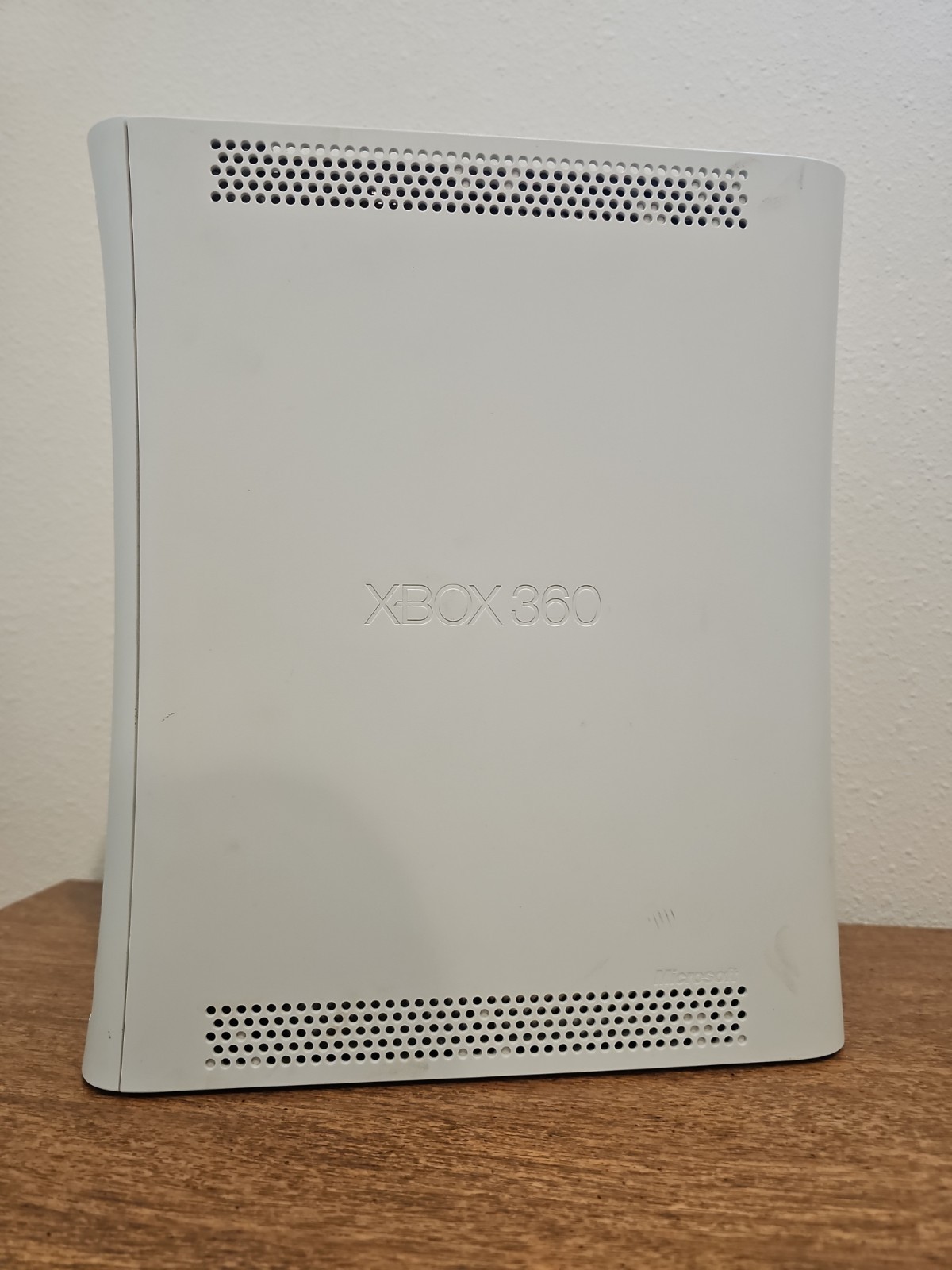 Microsoft Xbox 360 White Console Untested No Cables Controllers Hardrive READ