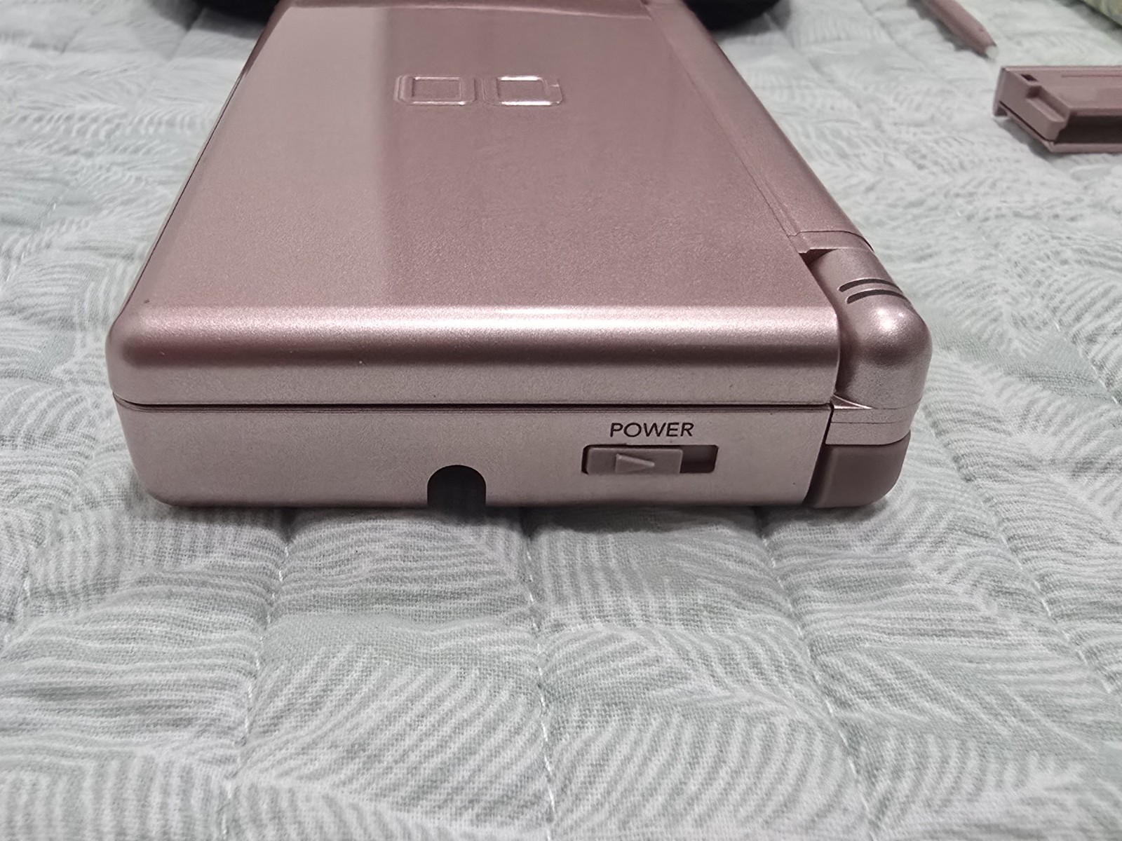 EXCELLENT Nintendo DS Lite Metallic Rose Pink Console + 10 Games Charger Case