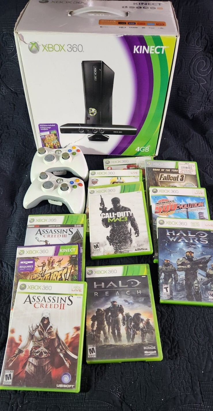Microsoft Xbox 360 Gaming Console and Kinect – Black + games & Controlers