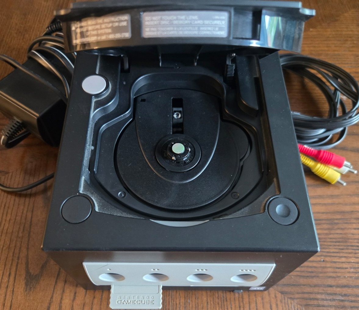 Nintendo GameCube Bundle (Black) – 4 Controllers and Memory Card