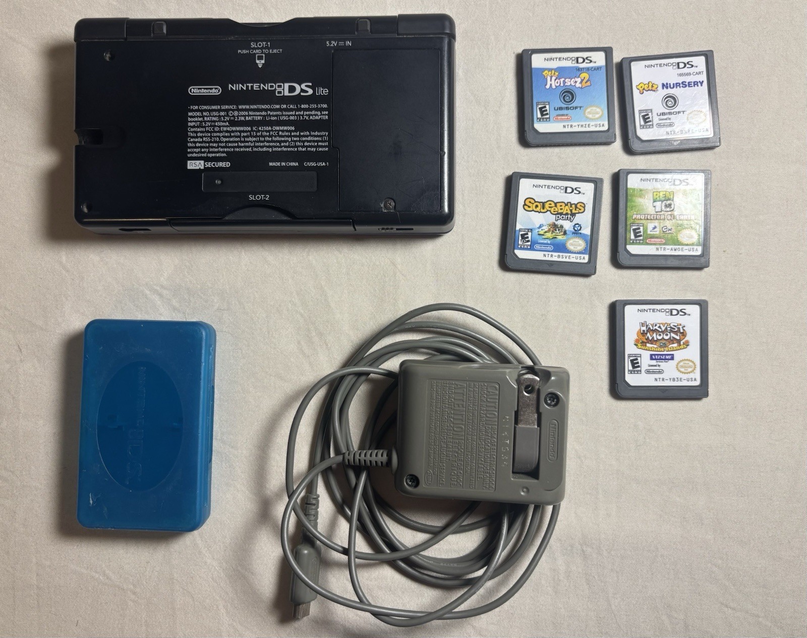 Nintendo DS Lite Handheld System – Cobalt/Black With Charger Good Condition