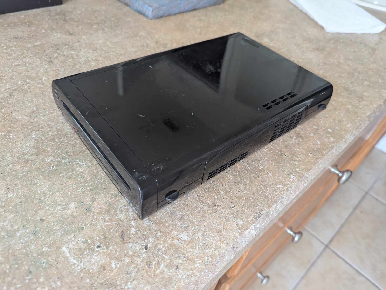 Nintendo WiiU wii u 32GB System Console Only FOR PARTS NO VIDEO OUTPUT power on