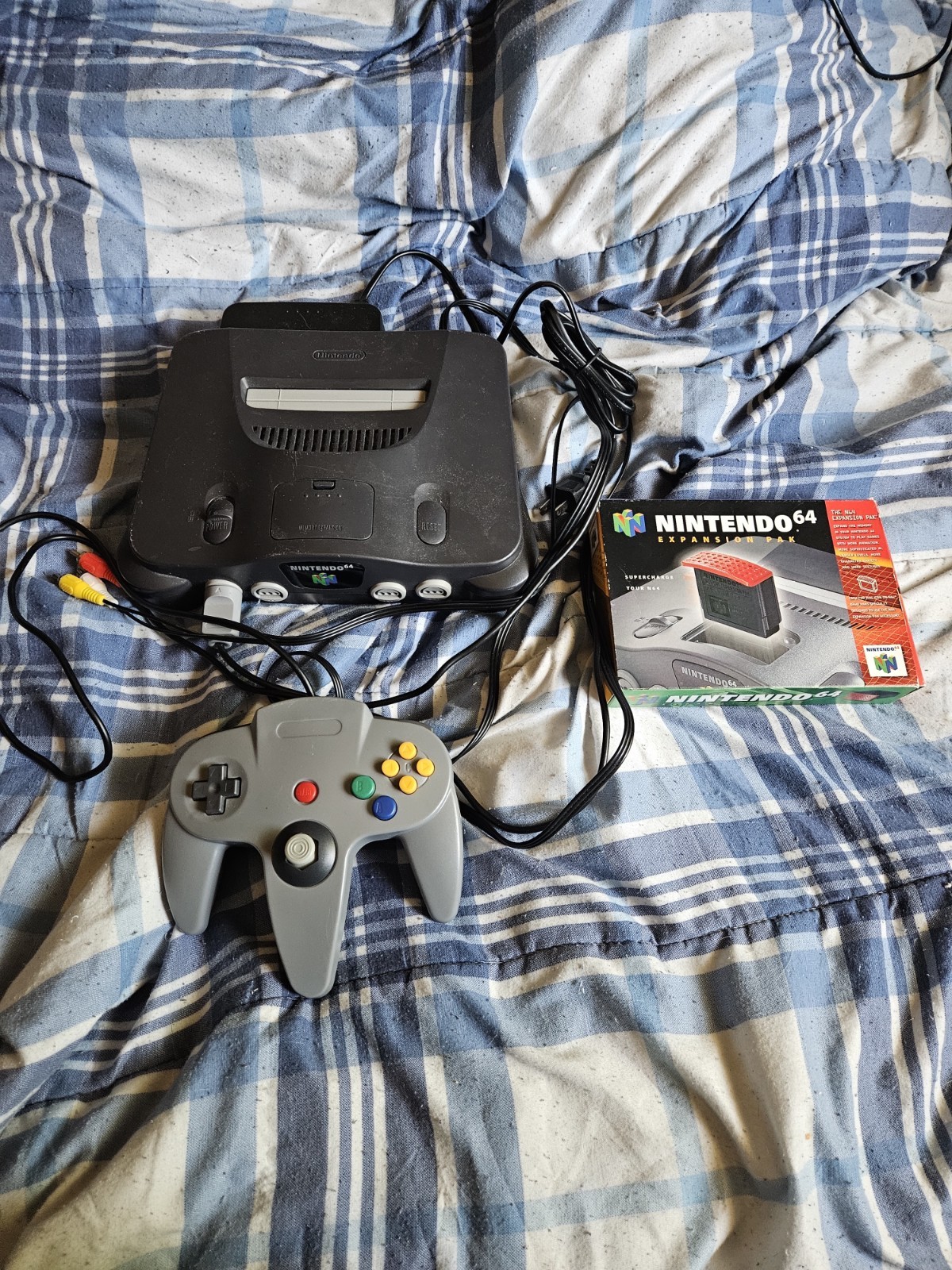 Nintendo 64 Console with Controller, cable cords and a Jumper Pak