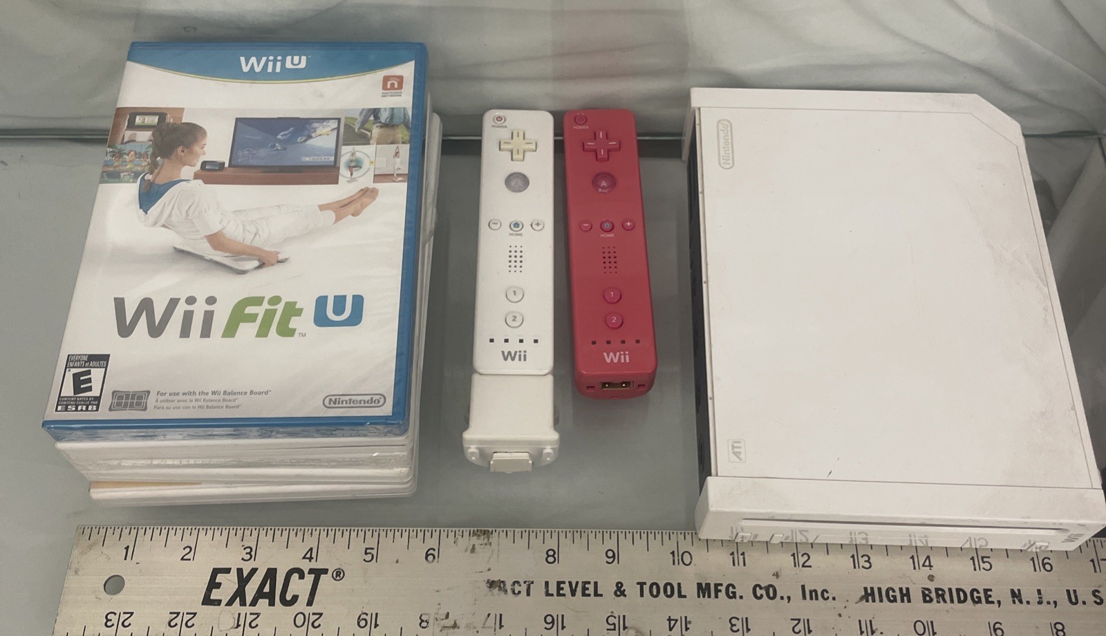 NINTENDO Wii Console w/2 Controllers & 5 Games including WiiFit, Active + Music