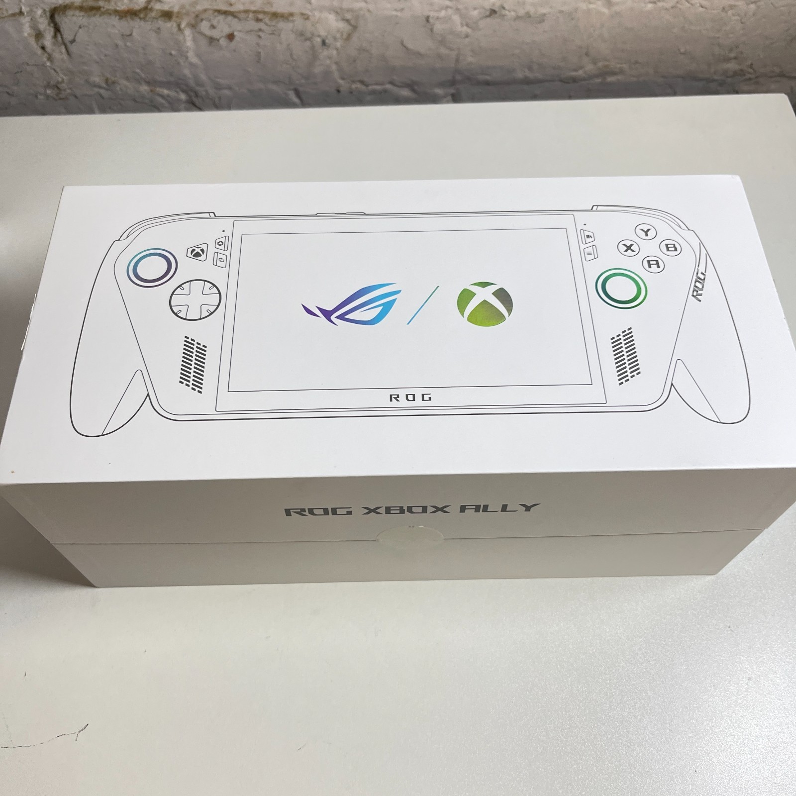 Asus ROG Xbox Ally 7″ FHD 120Hz Gaming Handheld AMD Ryzen Z2 A 16GB 512GB – NEW
