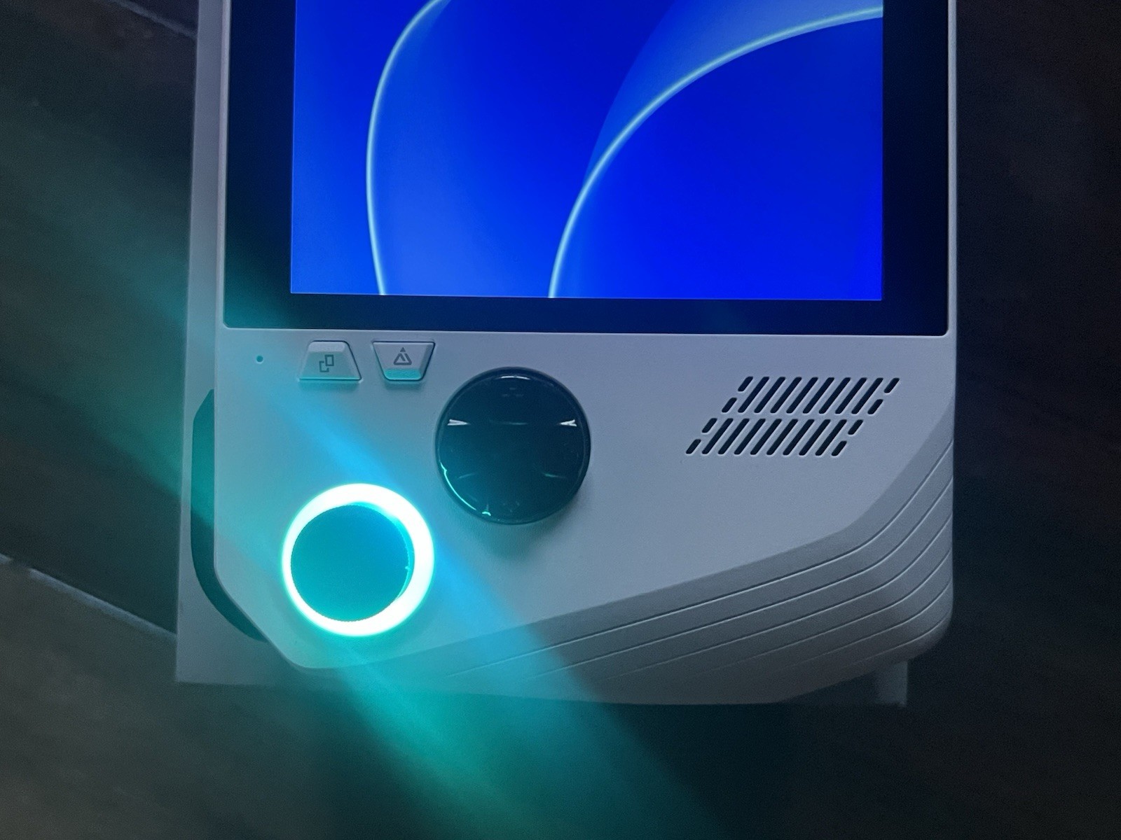ASUS ROG Ally 512GB Touchscreen Handheld Gaming System White RC71L-ALLY.Z1_512