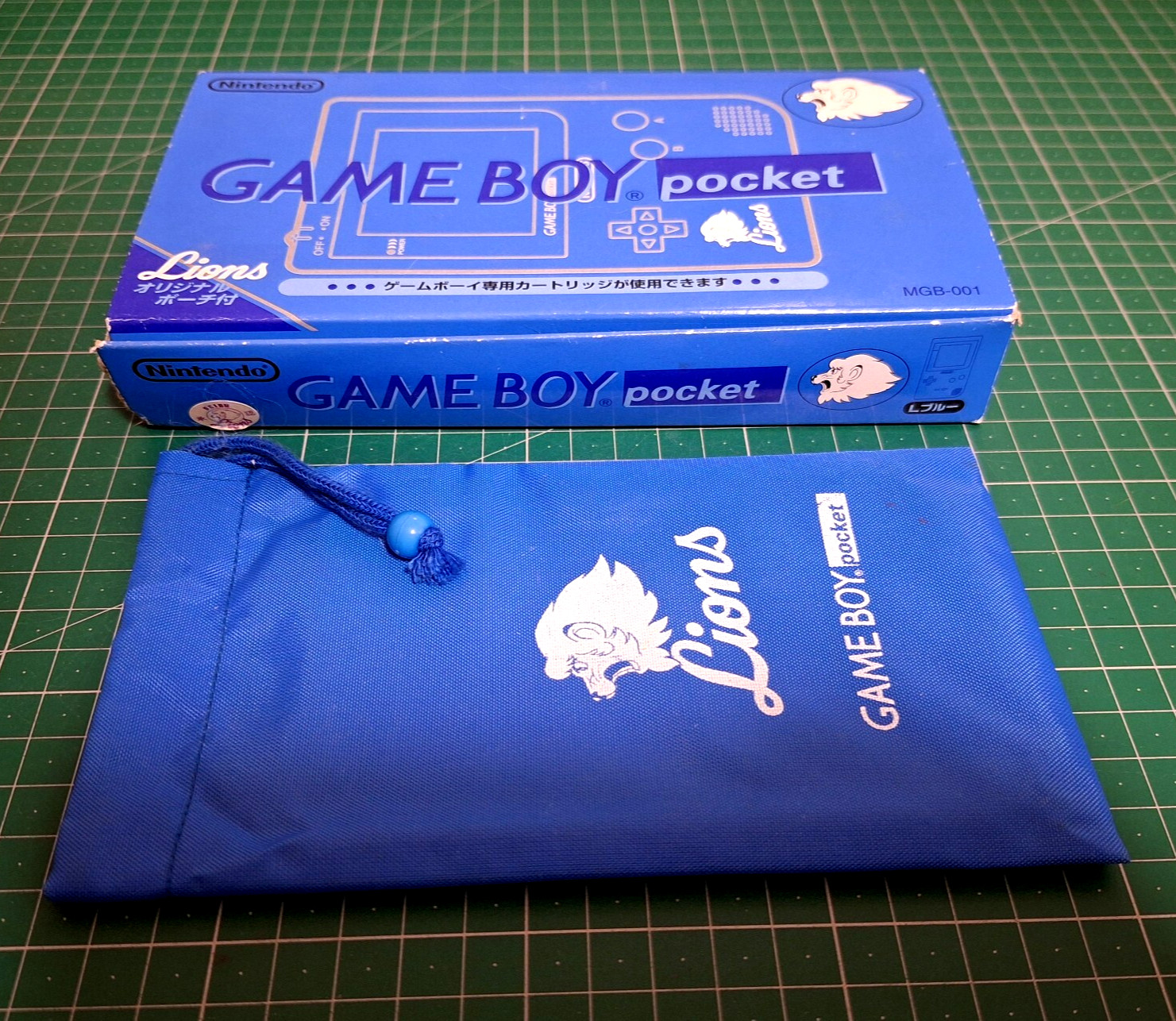 Gameboy Pocket Console LIONS BLUE MGB-001 GBP Console *HOLY GRAIL w/ POUCH* 2