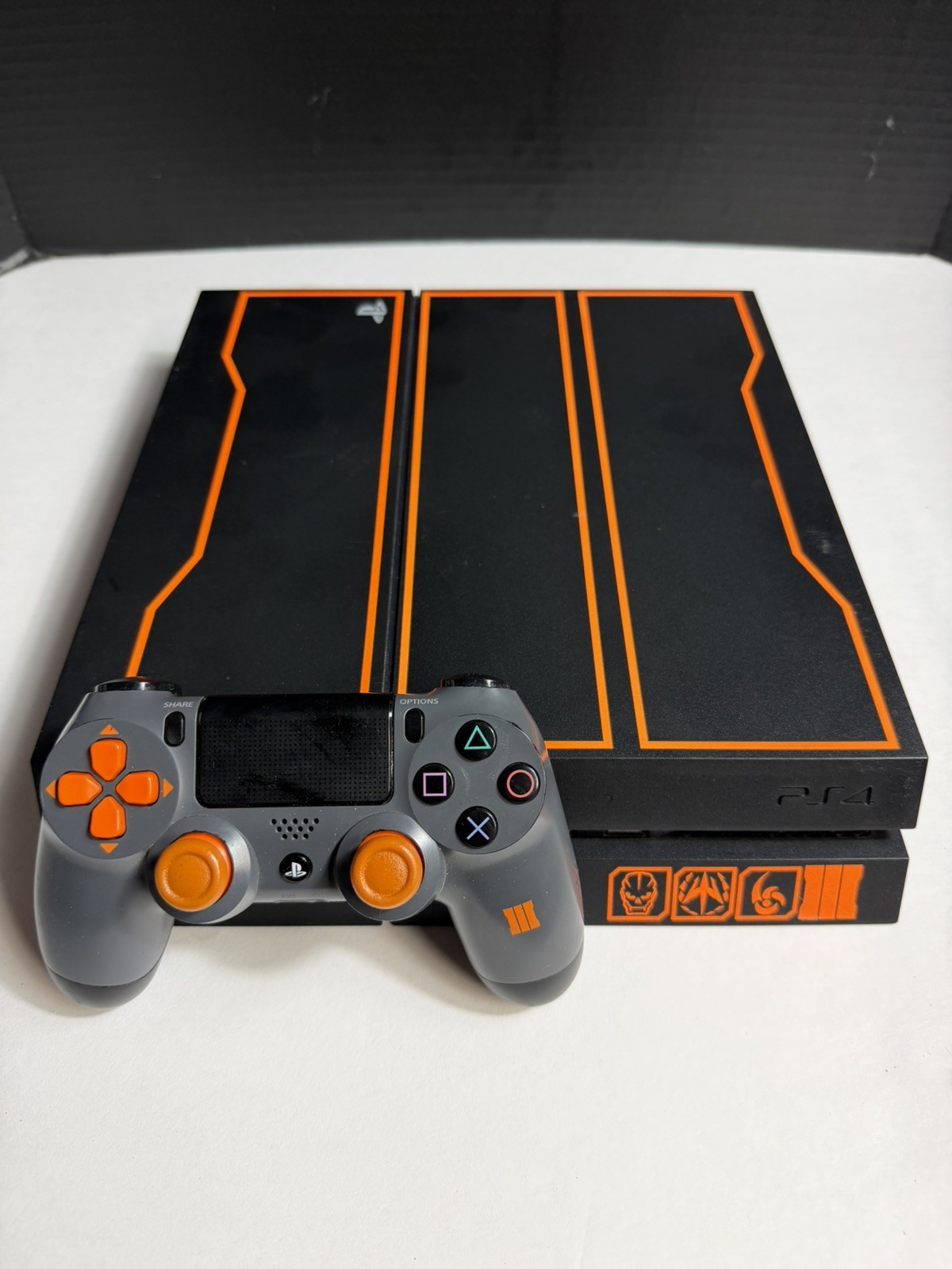Sony PlayStation 4 Call of Duty Black Ops III Edition