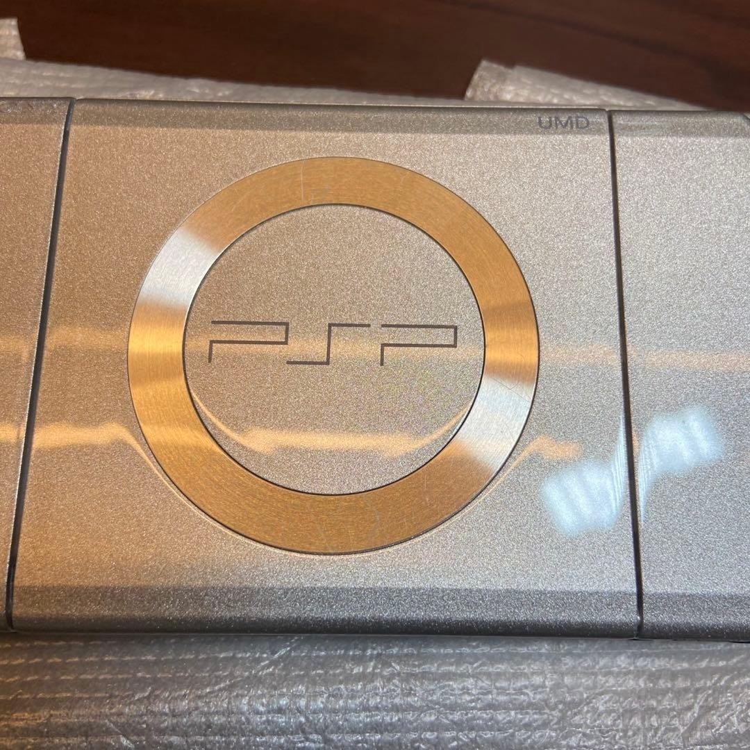 PSP 2000 Console Ice Silver 5492 From Japan