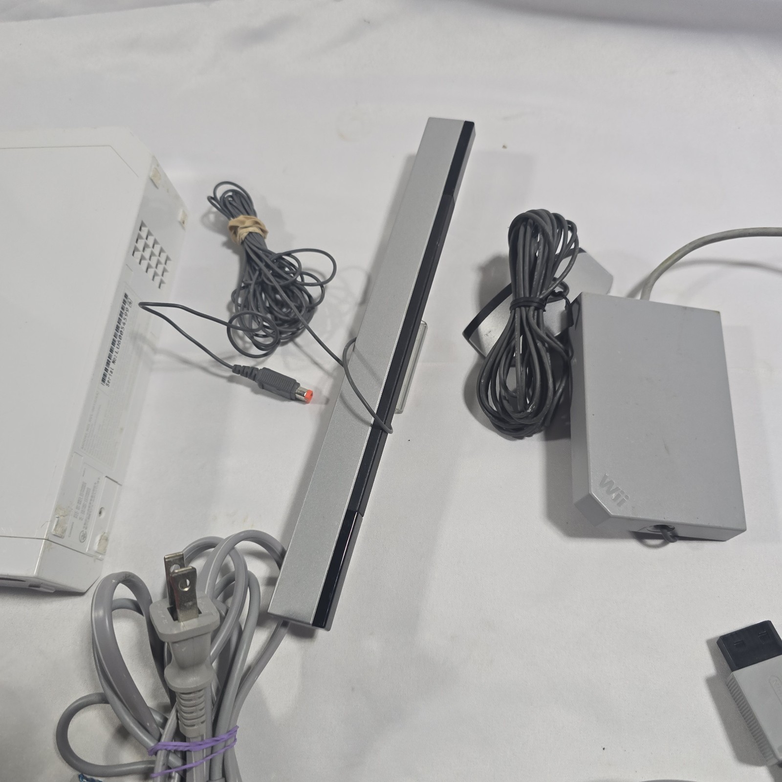 Nintendo Wii White Console Gamecube Compatible RVL-001 USA Bundle Lot
