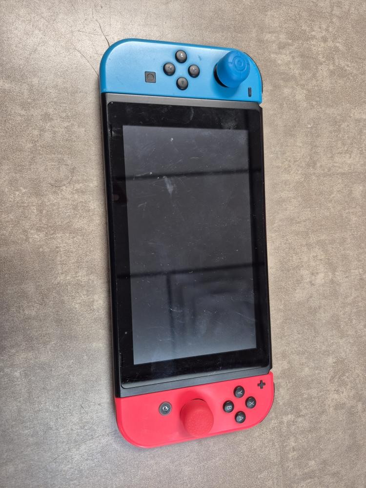NINTENDO SWITCH HANDHELD – HAC-001 (SP8025649)