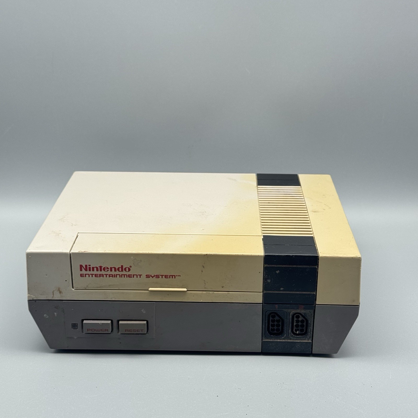 Nintendo Entertainment System Console Gray NES-001 PARTS OR REPAIR BLINKING RED