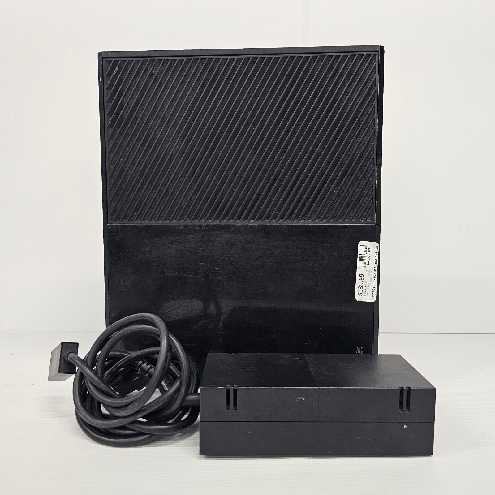 Microsoft Xbox One Original 1540 Black Home Console (as-is disc drive issues)