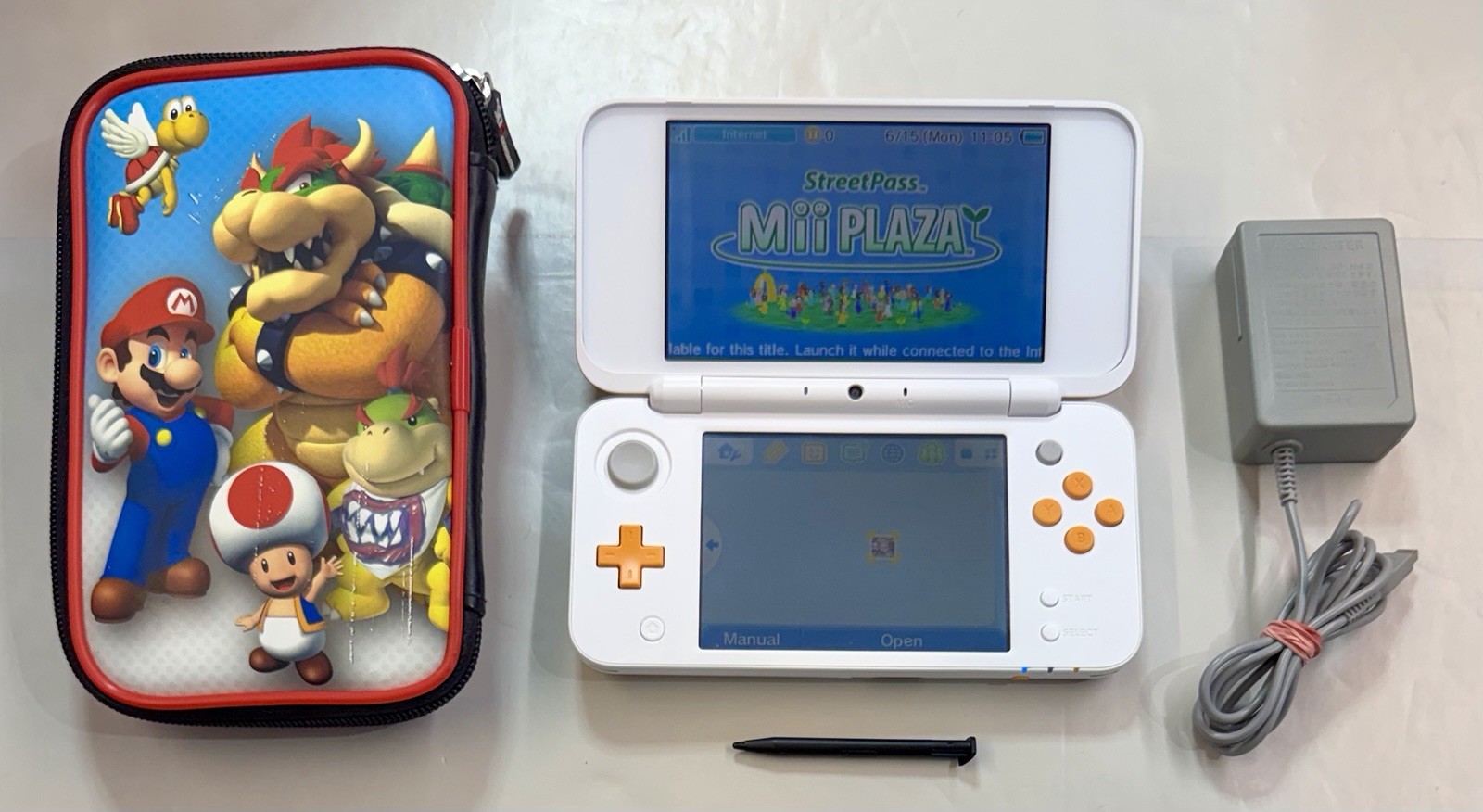 Nintendo 2DS XL Orange – White w/ Charger – Case – Very Clean – US Version