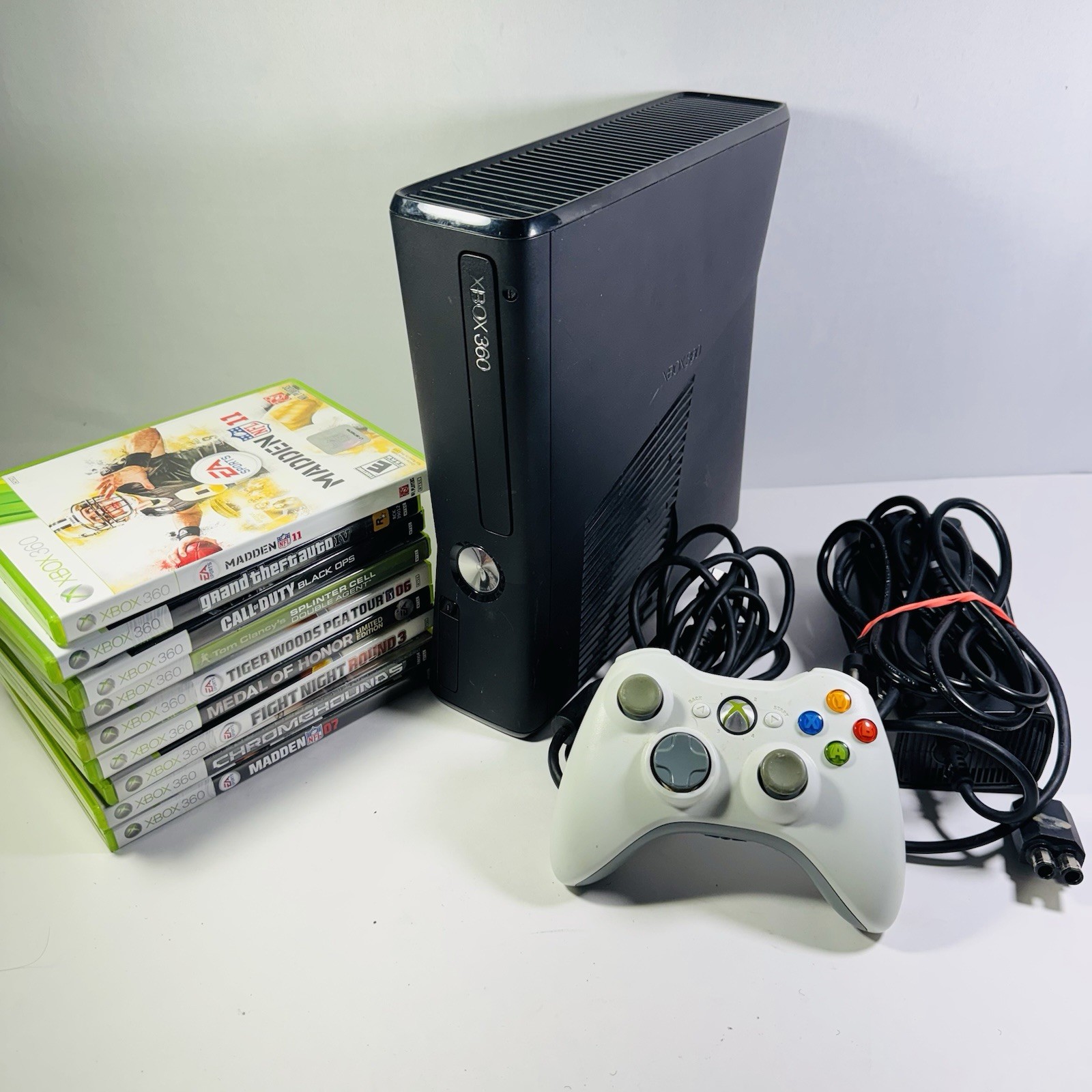Microsoft Xbox 360 S 1439 Black 250GB Console HDMI Wi-Fi Controller Games READ!!