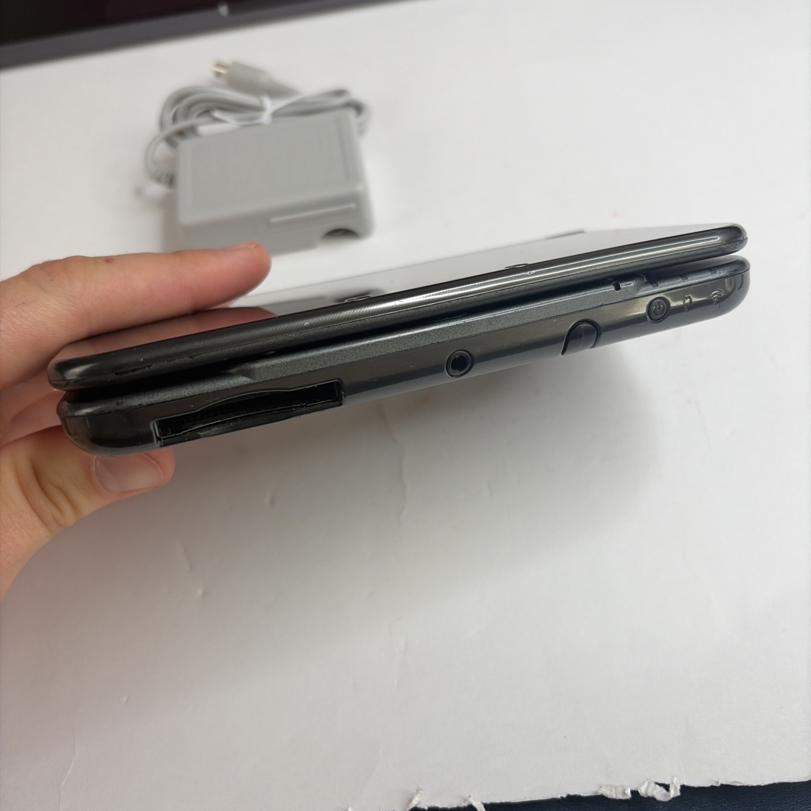 Nice! New Nintendo 3DS XL Gray Black Console Charger Stylus US Version
