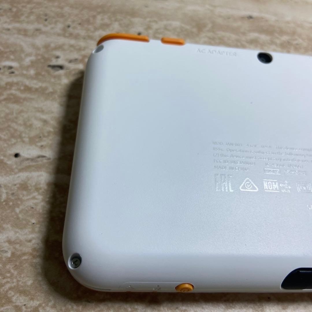 Nintendo New 2DS LL White Orange Console Near Mint Complete Tested JP 6473