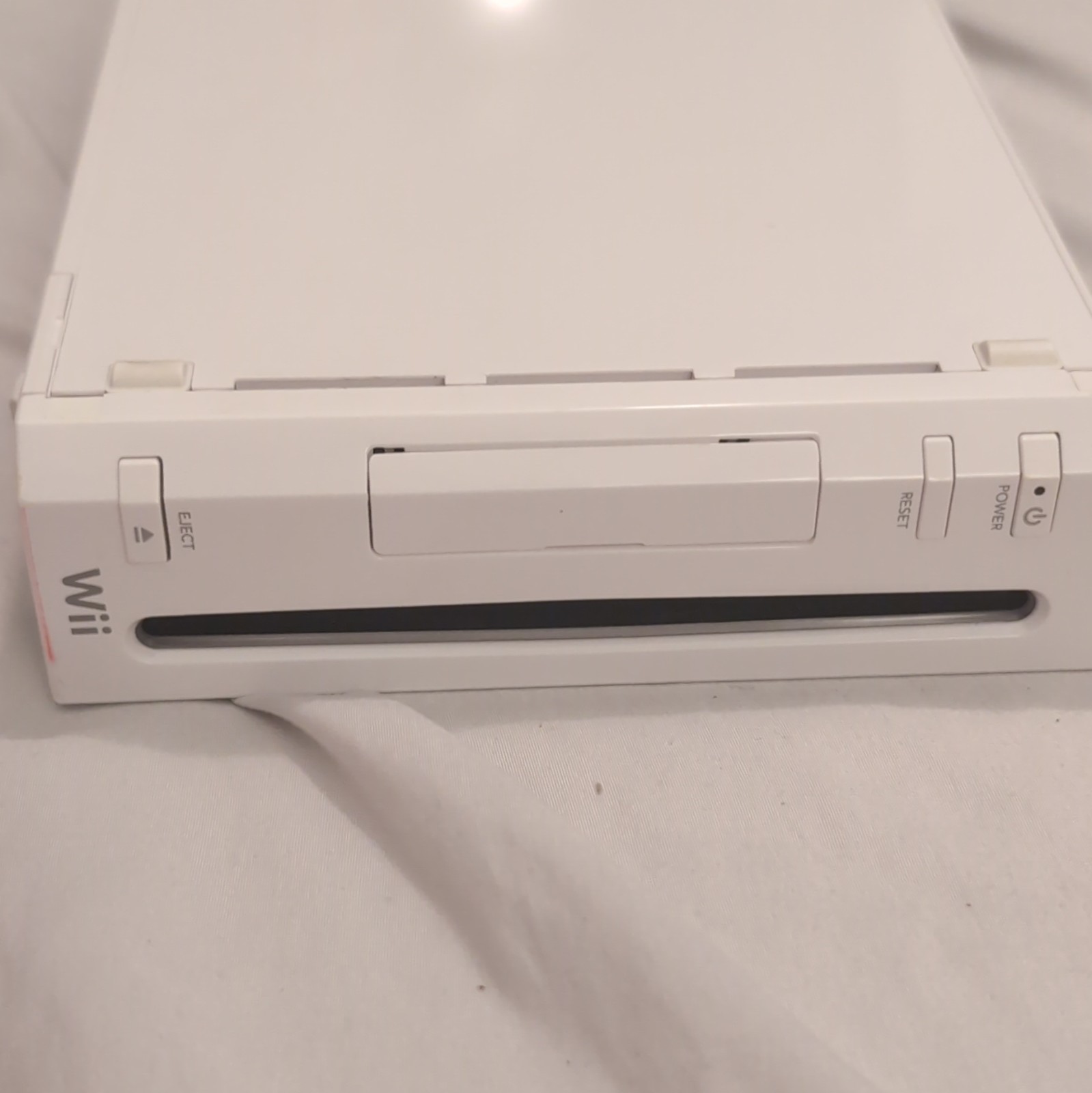 Nintendo Wii RVL-001 White Console Bundle w/ 3 Remotes, 3 Nunchuks, Sensor Bar