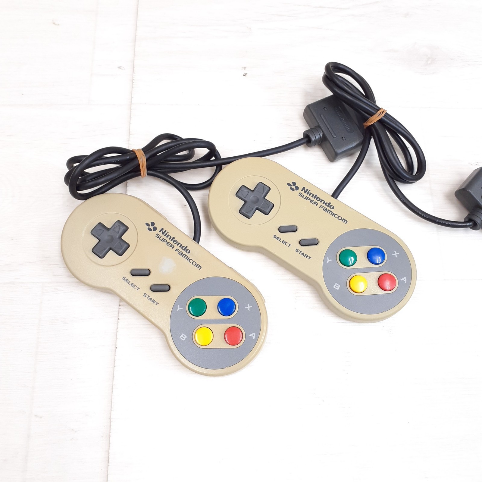 Nintendo Super Famicom & Famicom Console Japan with Super Mario Bros & Cables