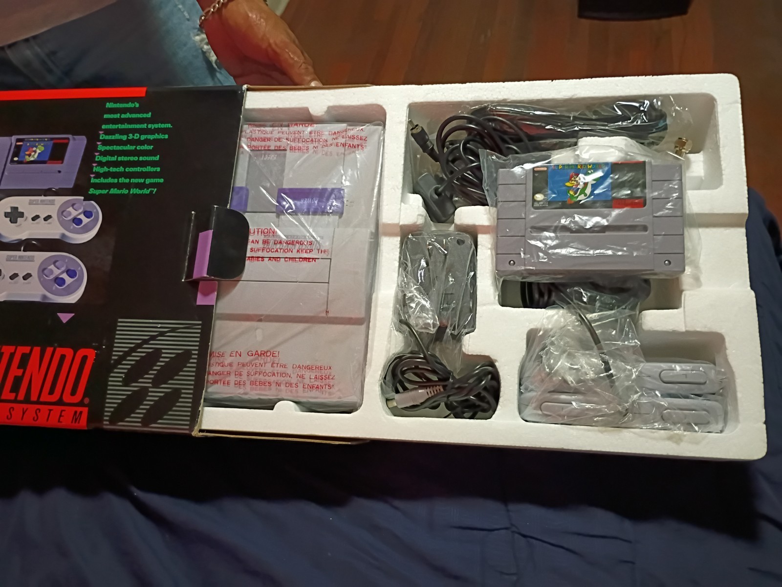 Super Nintendo SNES console MARIO WORLD SET CIB- COMPLETE IN BOX