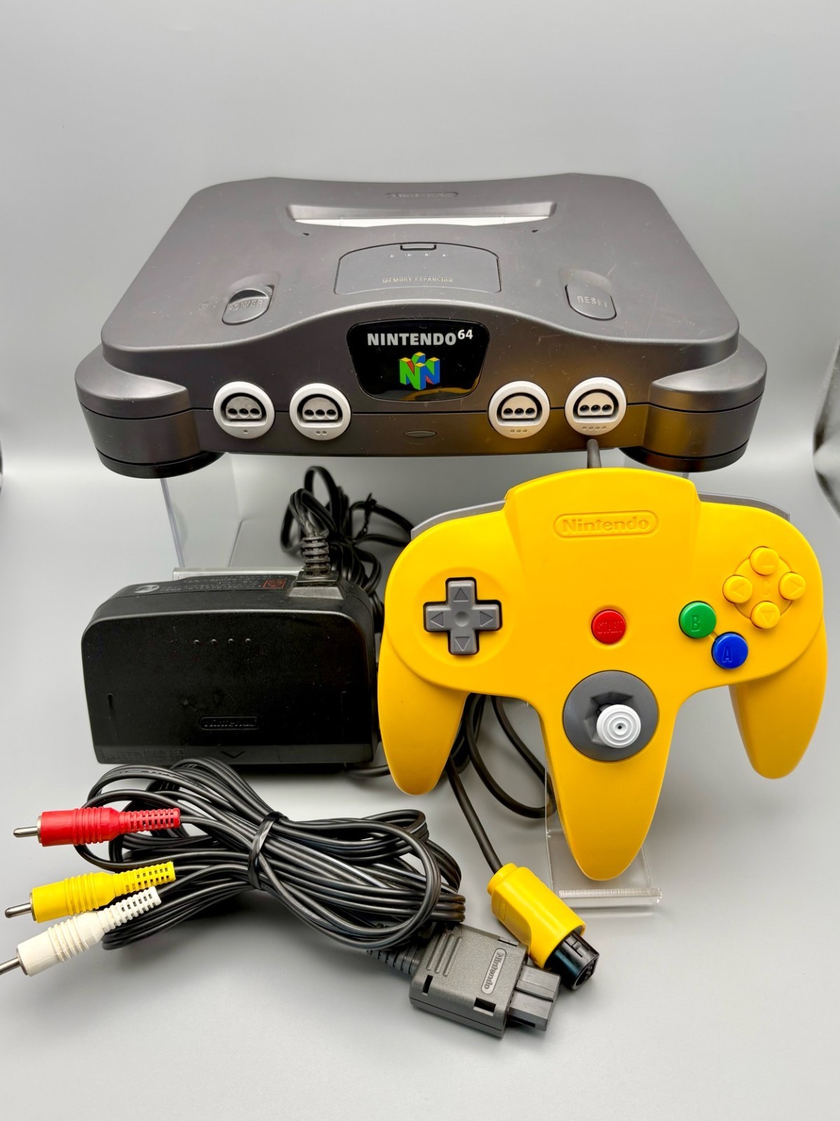 Nintendo 64 N64 Charcoal Gray Console Yellow Controller Tested OEM JP