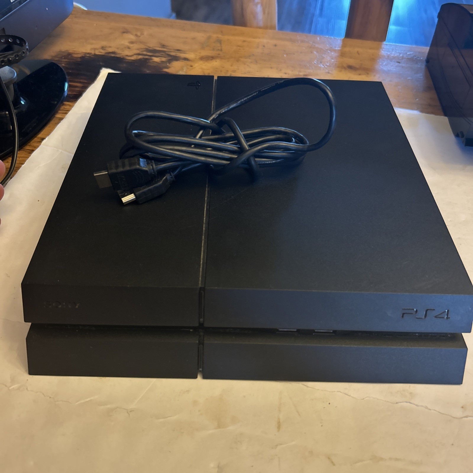 Sony PlayStation 4 PS4 CUH-1215A 500GB Video Game Console Only