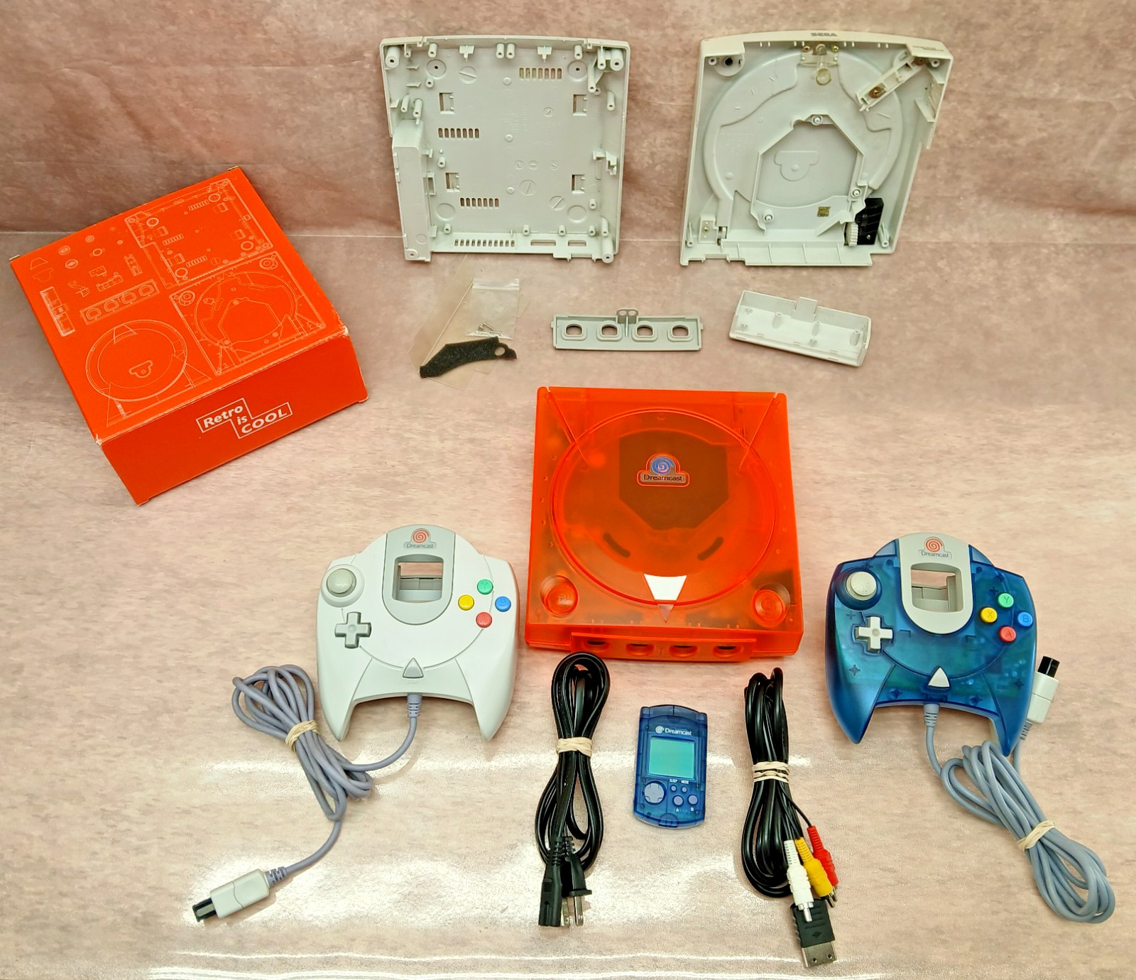 Sega Dreamcast Clear Orange Re-Shell Console Bundle 2 Controllers VMU Sega