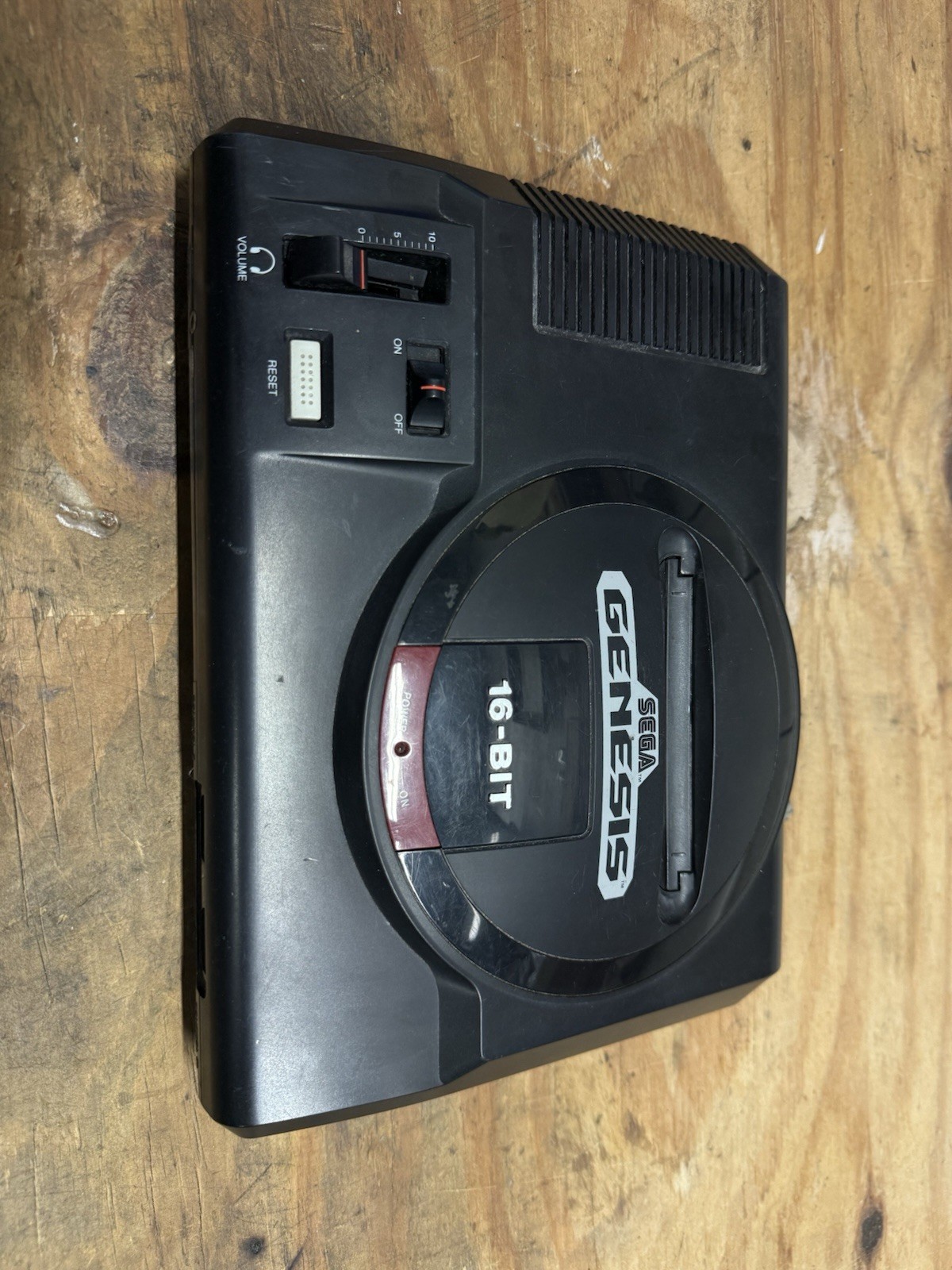 2-CONTROLLERS Original SEGA GENESIS Console MK-1601 Video Game System 1st Model