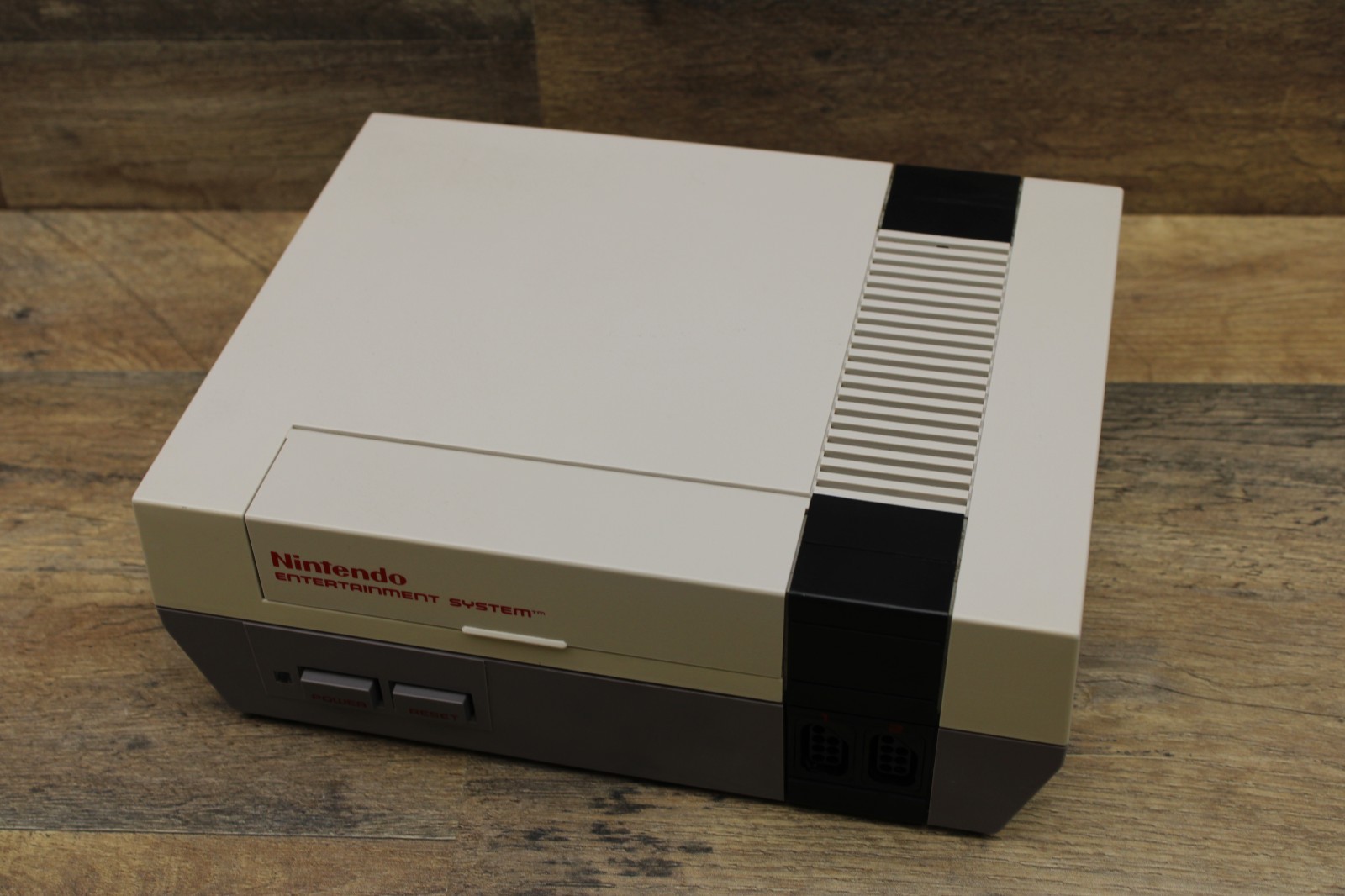Nintendo Entertainment System NES (Console Only) NES-001 NEEDS 72 Pin