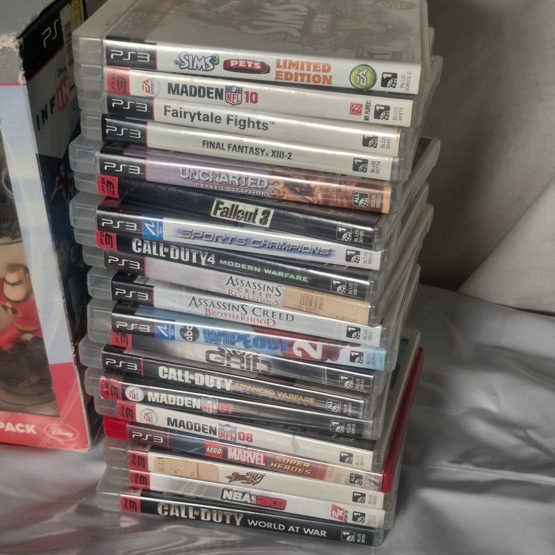PS3 Model CECHKO1 Bundle, 20 Games, Disney infinity bundle