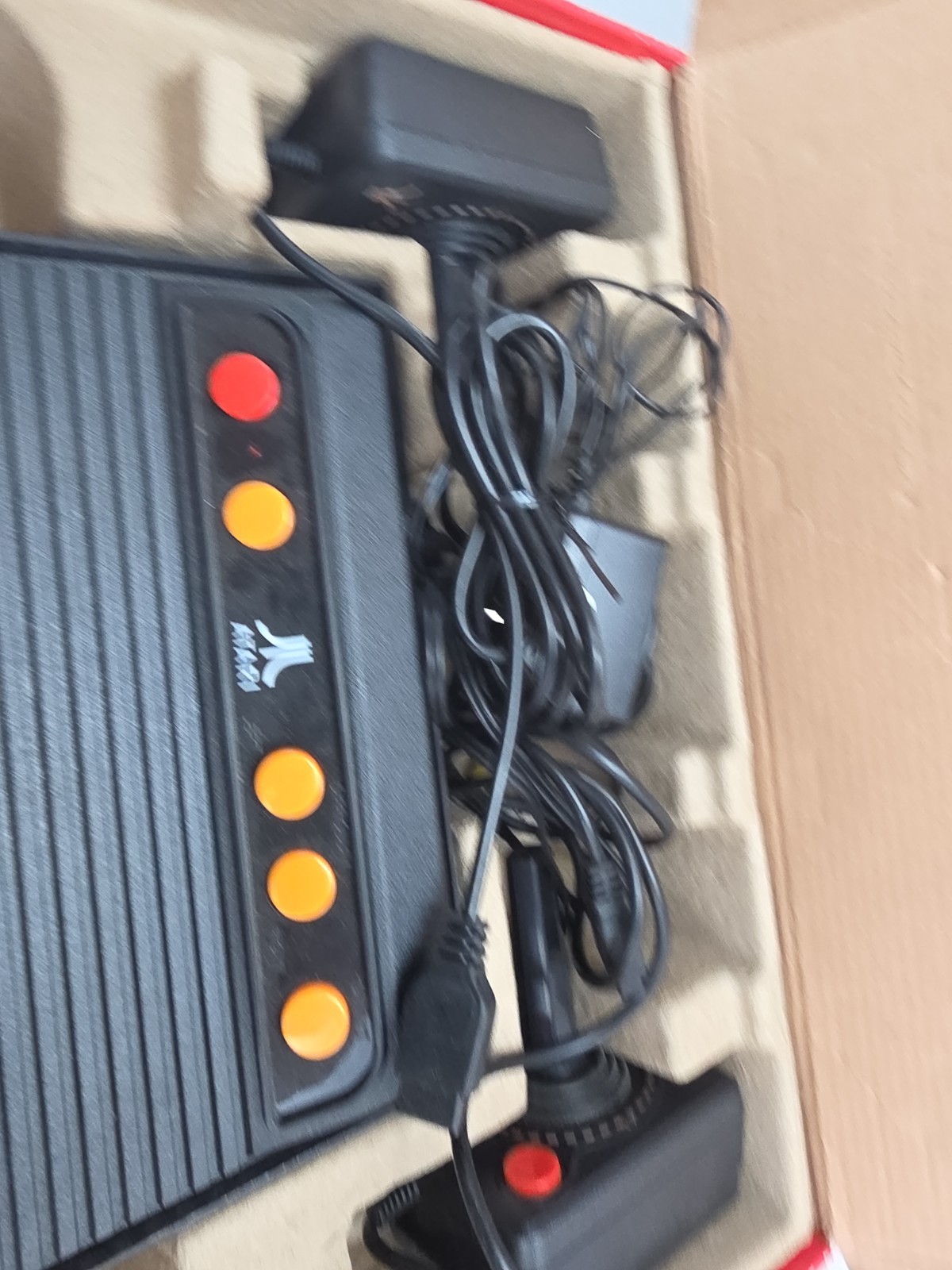 2017 Atari Flashback 8- 105 games built in AR3200 40th Anniversary Edition!