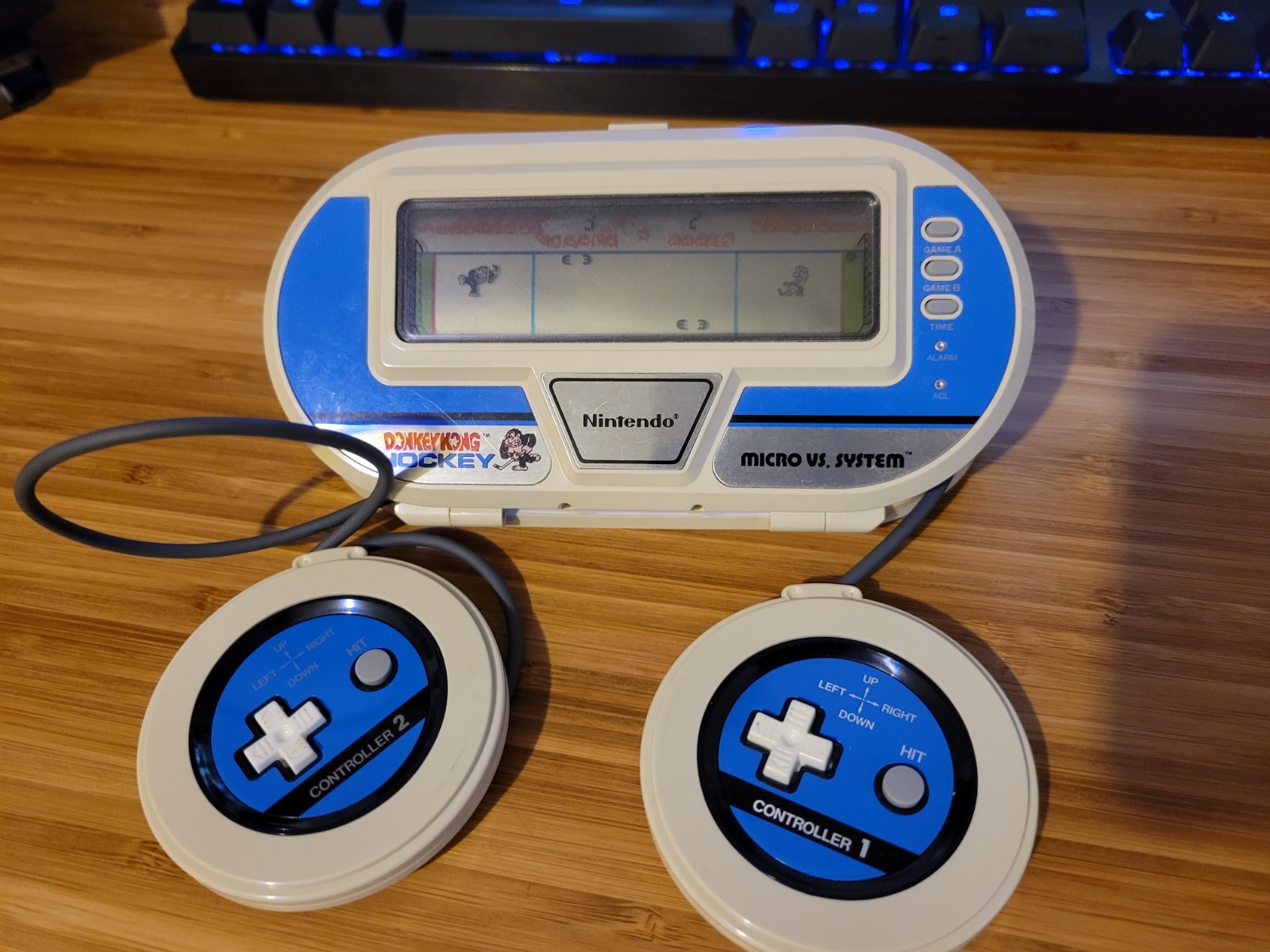 Nintendo Game & Watch Micro VS System Donkey Kong Hockey HK-303 230904