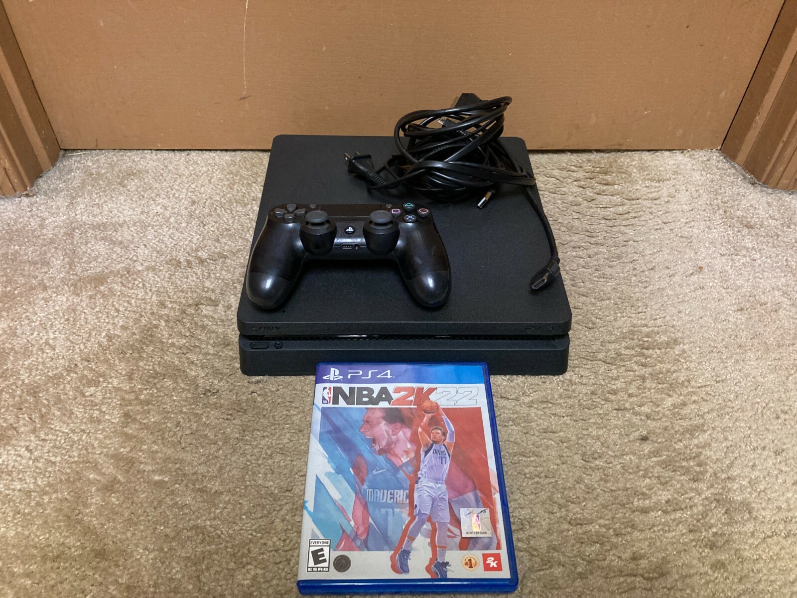 Sony PlayStation 4 (PS4) 1TB Slim Console CUH-2215B w/ Games NBA 2K22