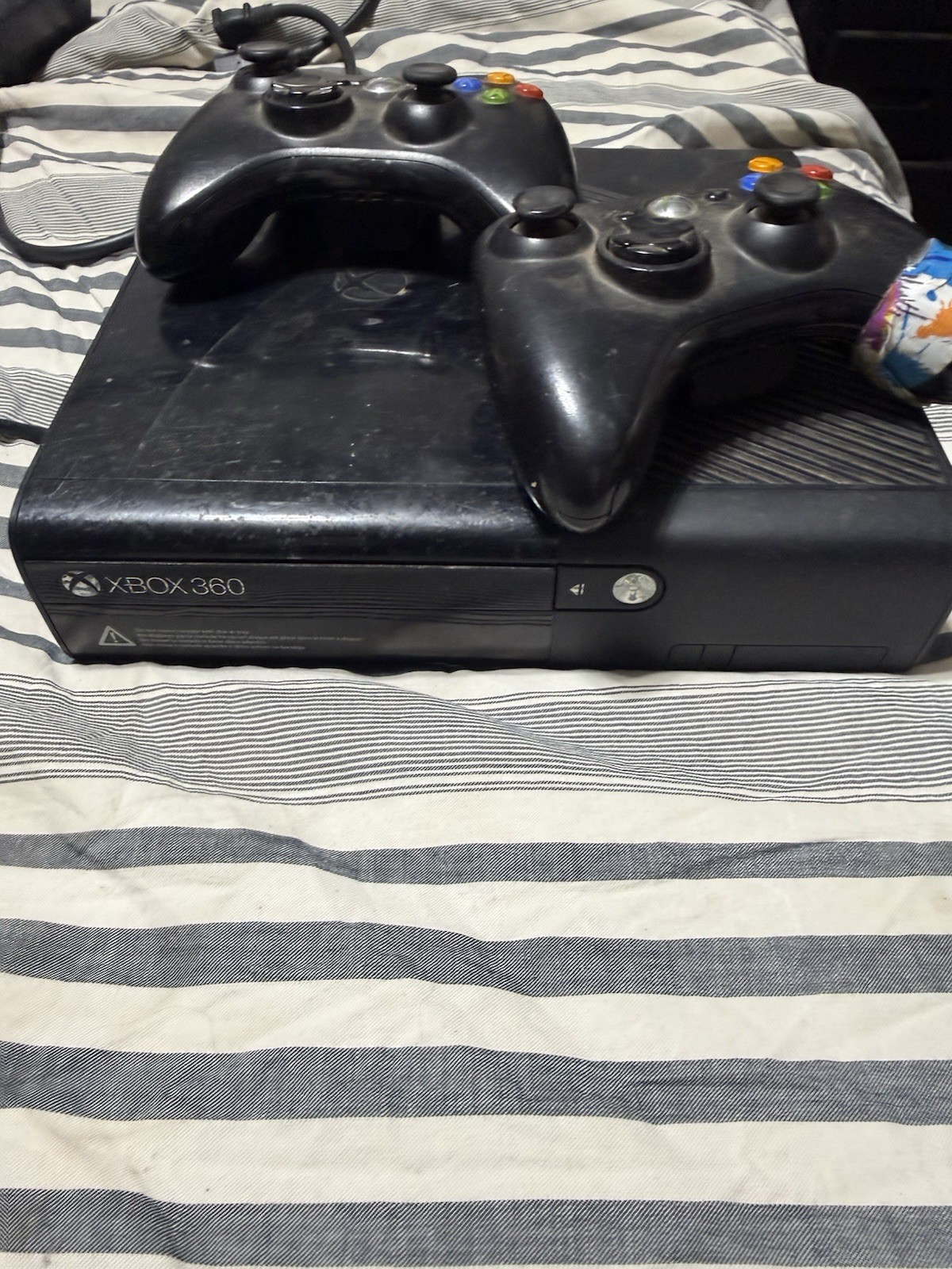 Microsoft Xbox 360 Black Console with Two Controllers + NCAA 2014 Football game