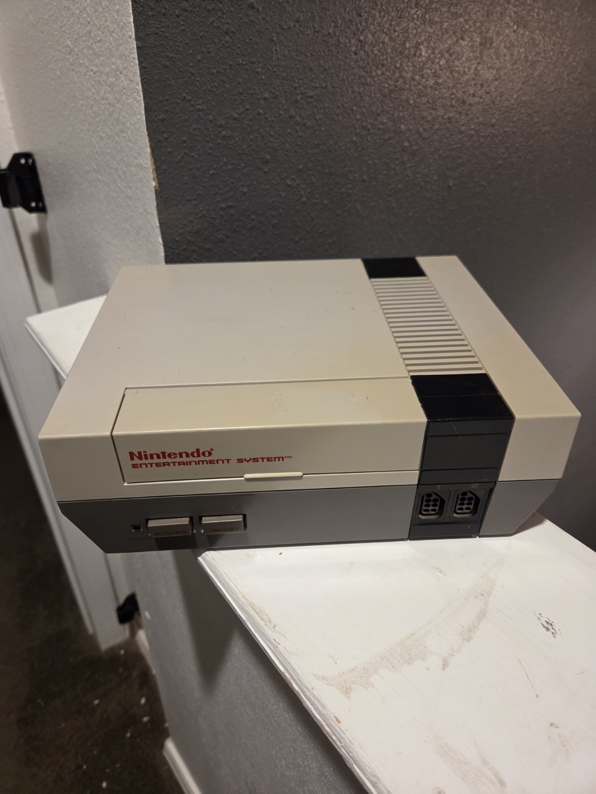 NES Nintendo System NES-001 Game Console As Is Used For Parts. Untested