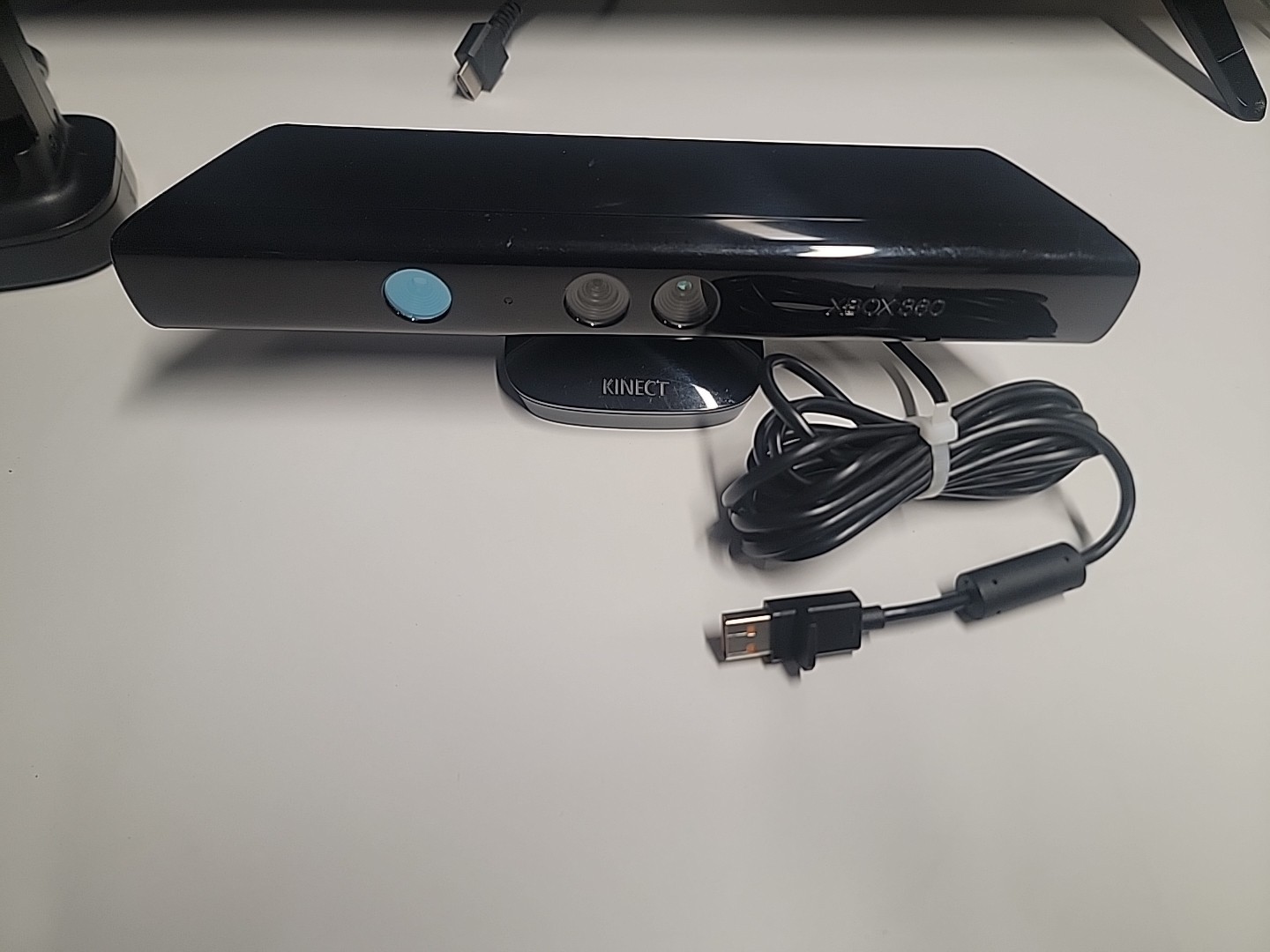 Microsoft Xbox 360 Kinect Bundle 250GB Matte Black Console
