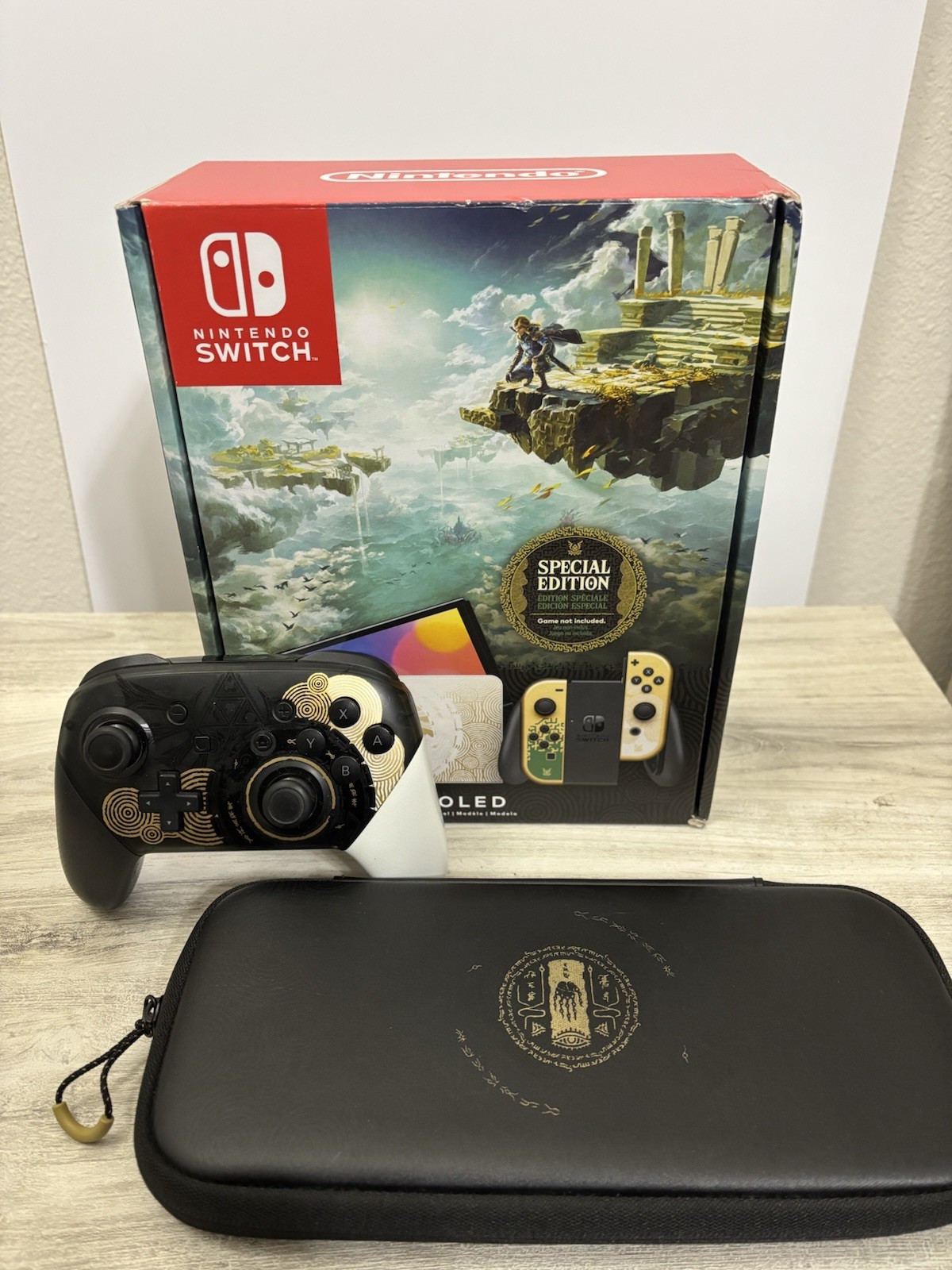 Nintendo Switch OLED Zelda Tears of Kingdom Edition Pro Controller Case Bundle
