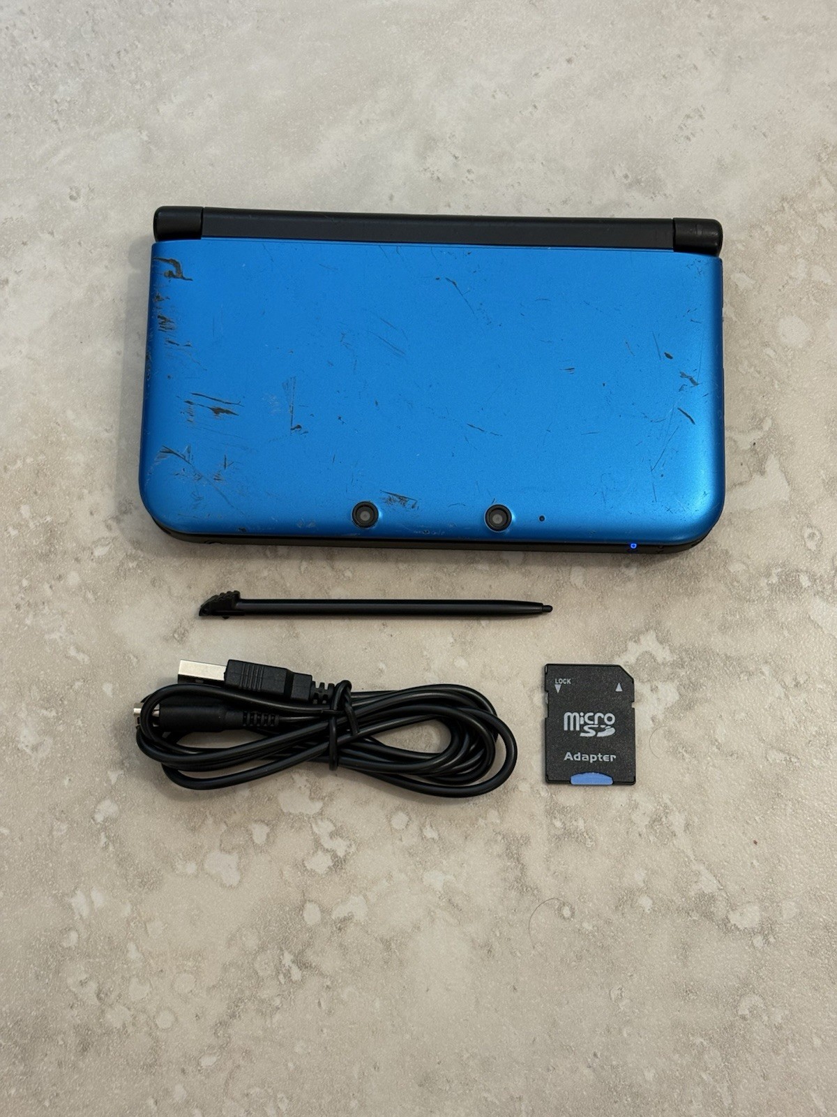 Nintendo 3DS XL LL Blue And Black Handheld With Charger And Stylus Read Desc