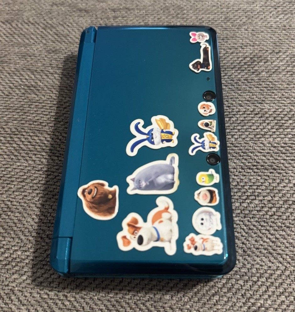 Custom 64GB 3DS Bundle – Aqua Blue / Region Free / Stylus / USB Charger / 90+