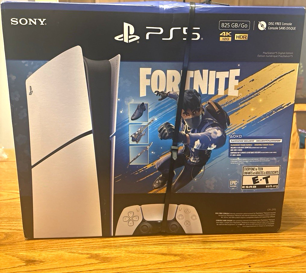 Sony PS5 PlayStation 5 Digital Edition Fortnite Bundle 825GB 4K HDR 120Hz