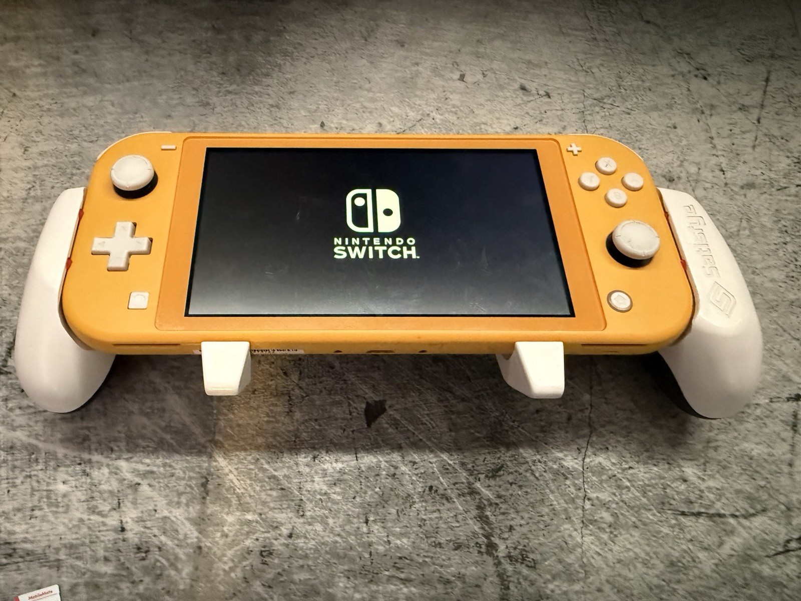 Nintendo Switch Lite 32 GB Gaming Console Yellow With Game Bundle SD64G Charger