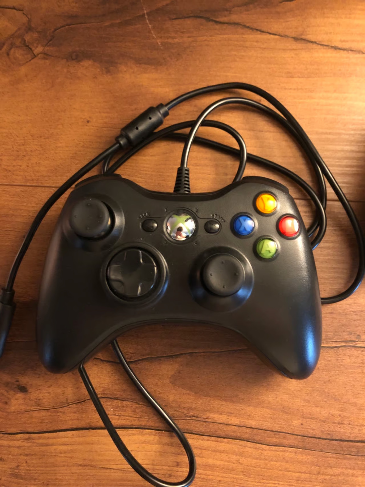Xbox 360 Console Bundle – 250gb and Halo games!