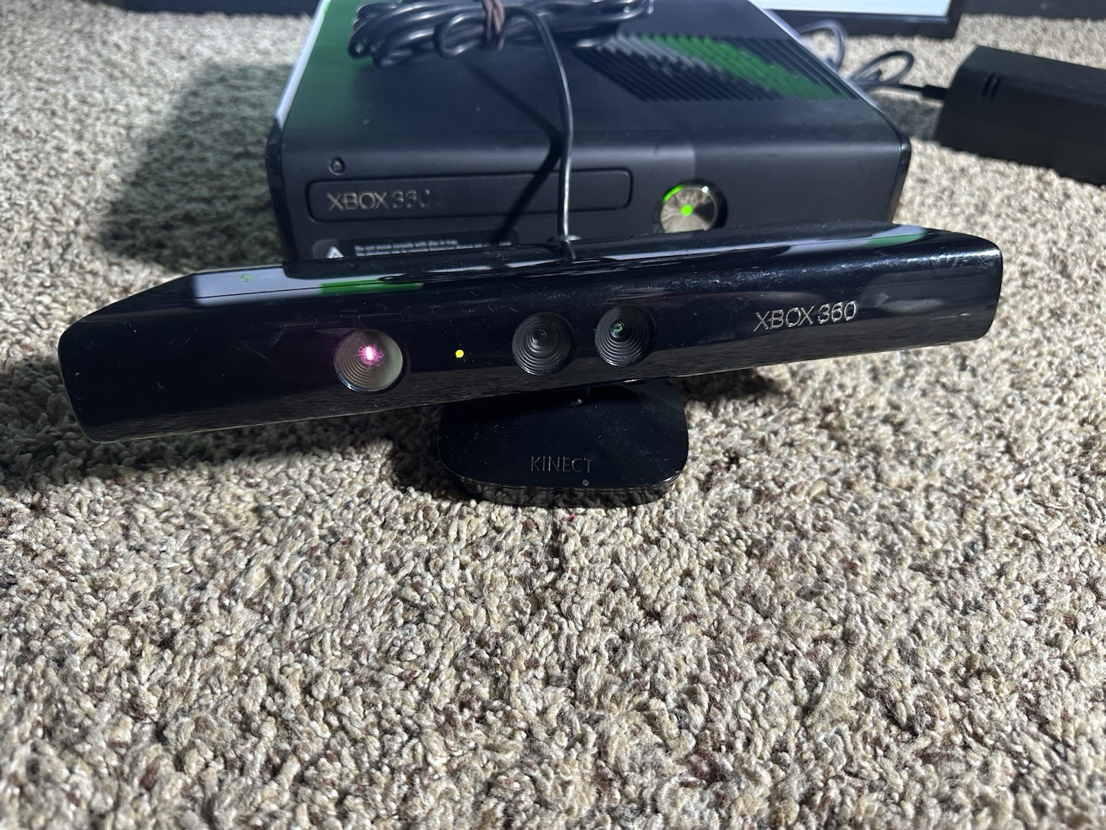 Microsoft Xbox 360 S 250GB Console Kinect Bundle Controller 5 Games HDMI Tested