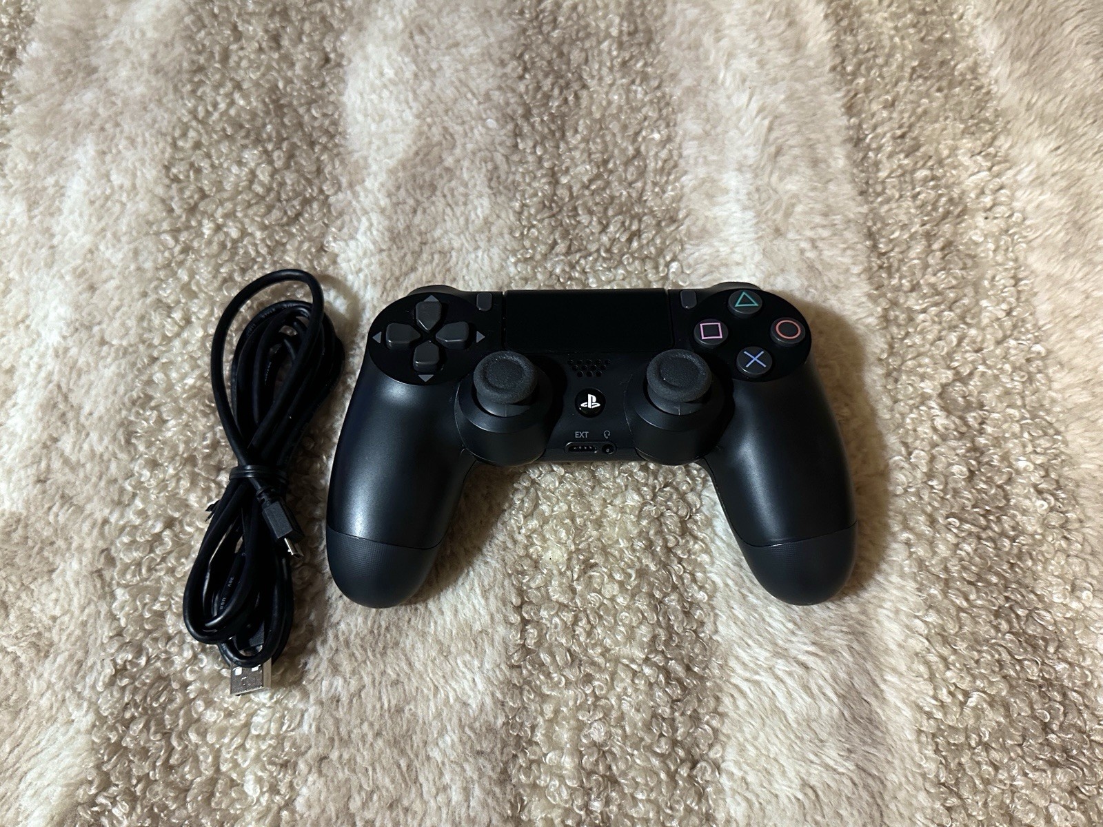 Low Firmware PlayStation 4 Pro 1TB PS4 Pro Complete With Cables & Controller