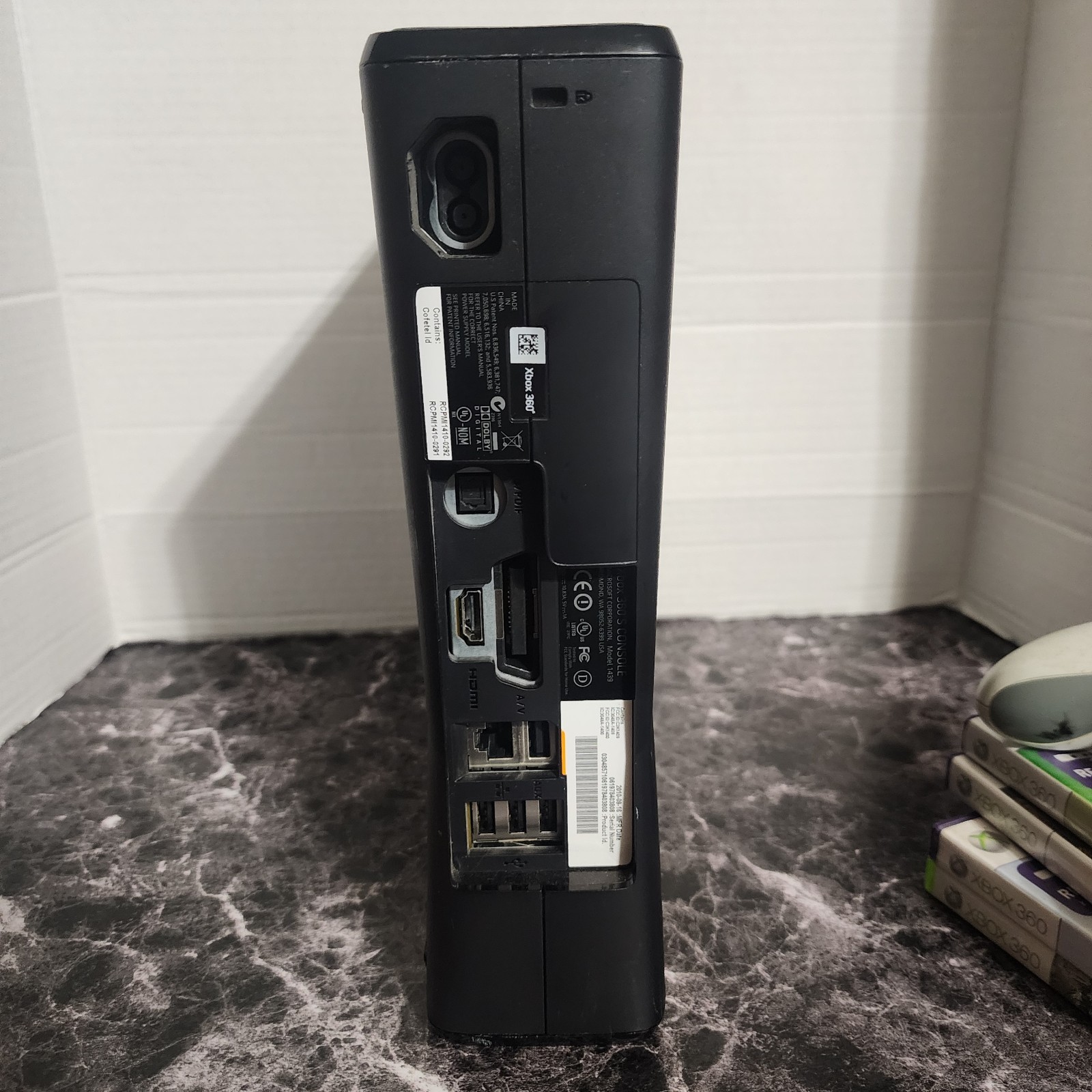 Microsoft Xbox 360 S 4GB Console Bundle Kinect Sensor 4 Games Tested Working OEM
