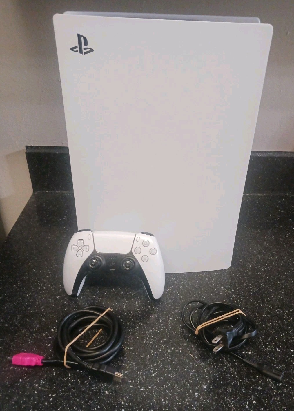 Sony PlayStation 5 Disc Edition 825GB Home Console – White Excellent Condition