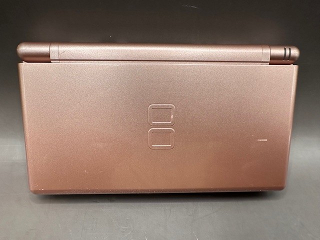 Nintendo DS Lite Console- Metallic Rose w/Charger/Case/12 games/Tested Awesome!