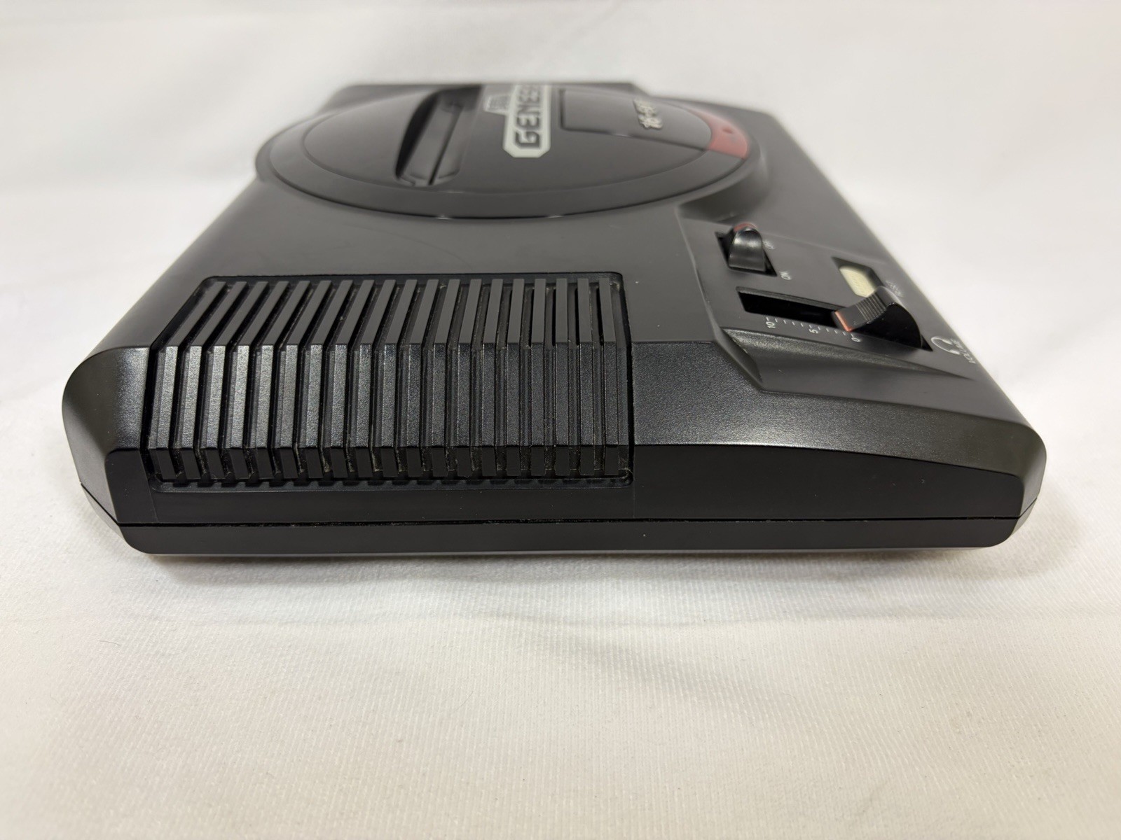 Sega Genesis Model 1601 Console With Cables 1 Controller 4 Games Tested Working