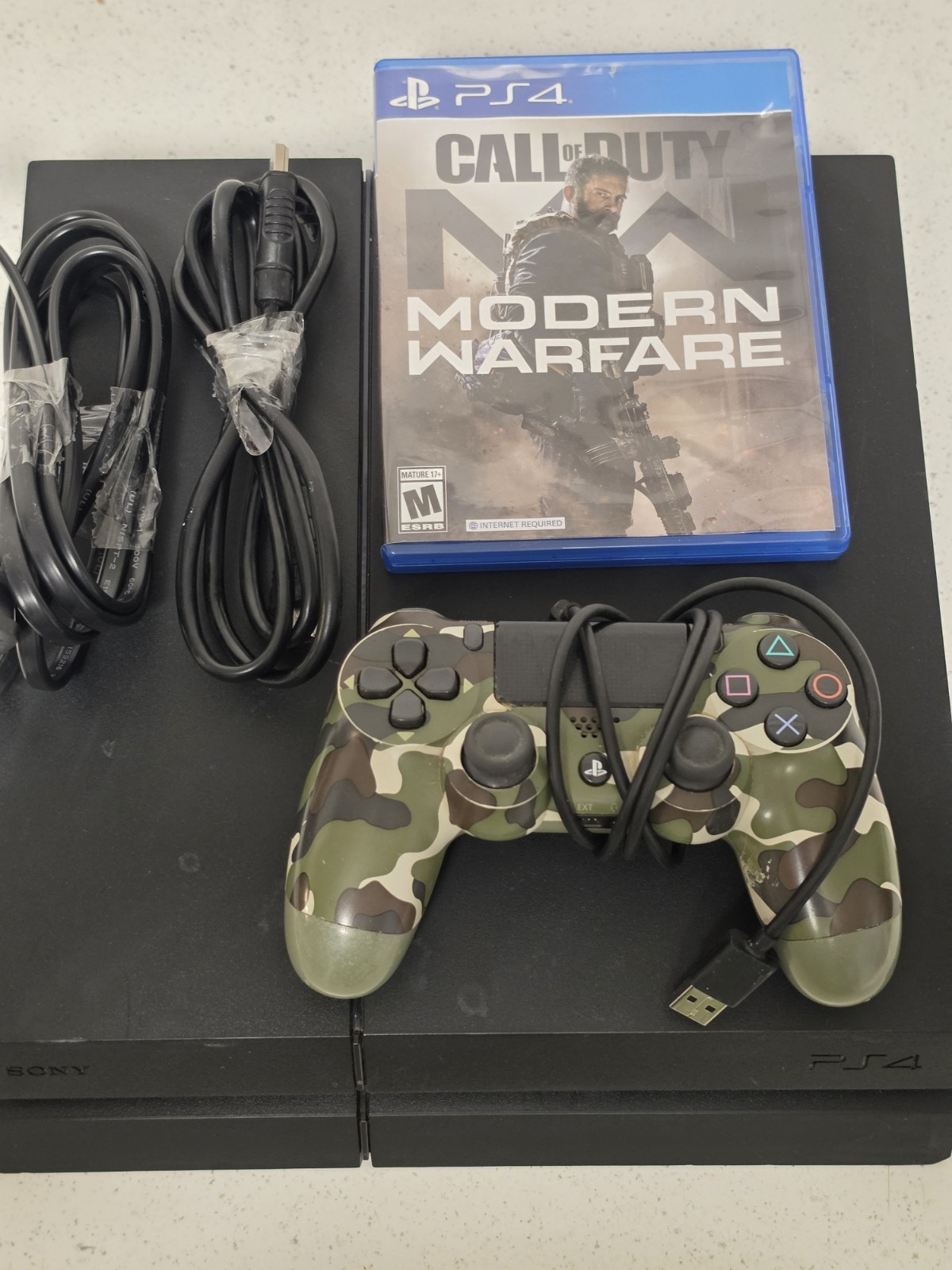 ps4 cuh 1215a Call Of Duty Modern Warfare Bundle